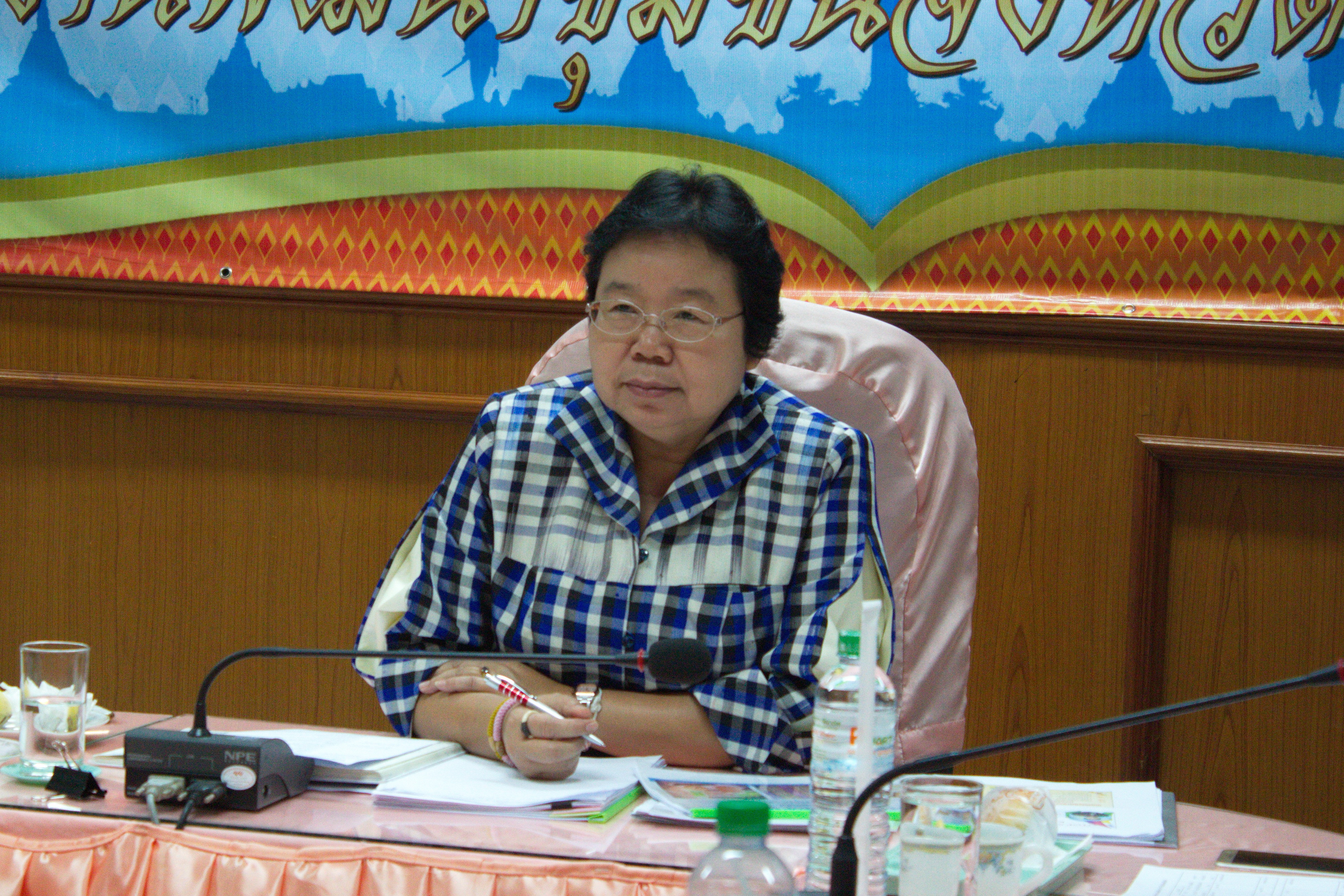 7 พฤษภาคม 2561 การประชุมการคัดเลือกผลิตภัณฑ์ OTOP ที่เป็นอัตลักษณ์จังหวัด เพื่อร่วมการจัดแสดงและจำหน่ายในงาน OTOP Midyear 2018 และงานศิลปาชีพประทีปไทย OTOP ก้าวไกลด้วยพระบารมี ประจำปีงบประมาณ พ.ศ.2561 กลุ่มจังหวัดร้อยแก่นสารสินธุ์