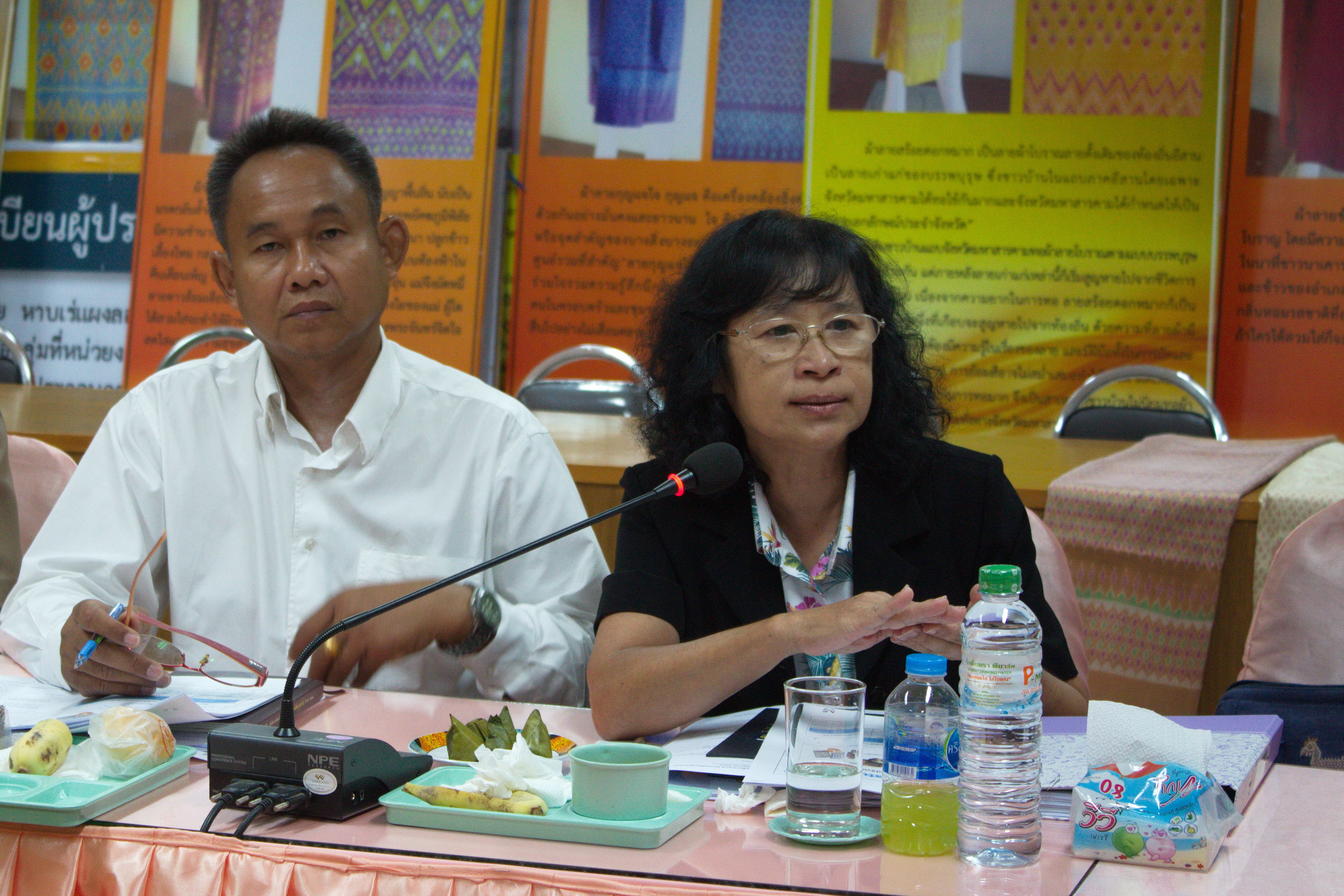 7 พฤษภาคม 2561 การประชุมการคัดเลือกผลิตภัณฑ์ OTOP ที่เป็นอัตลักษณ์จังหวัด เพื่อร่วมการจัดแสดงและจำหน่ายในงาน OTOP Midyear 2018 และงานศิลปาชีพประทีปไทย OTOP ก้าวไกลด้วยพระบารมี ประจำปีงบประมาณ พ.ศ.2561 กลุ่มจังหวัดร้อยแก่นสารสินธุ์