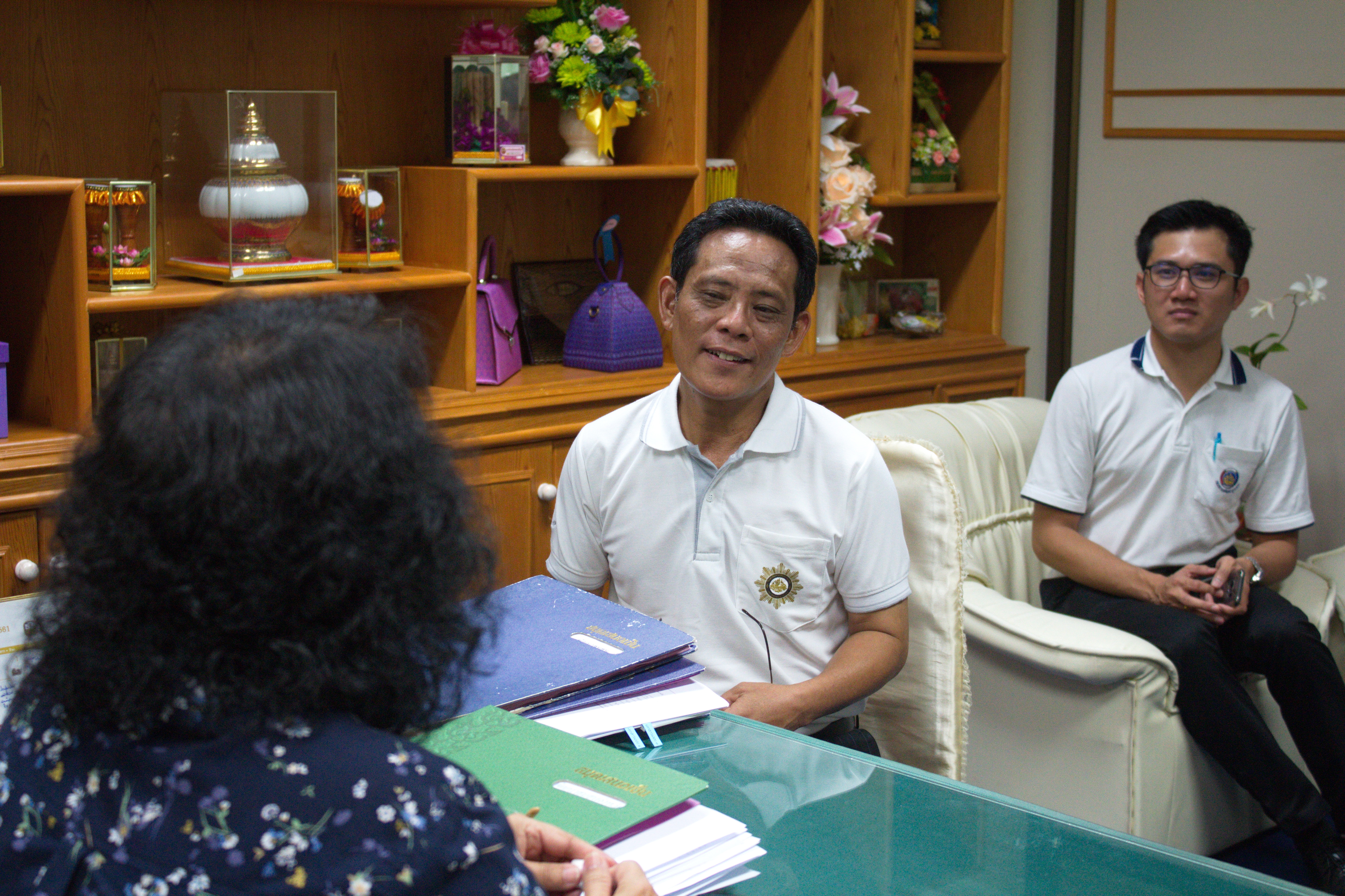 9 พฤษภาคม 2561 คณะติดตามผลหลังการฝึกอบรมของศูนย์ศึกษาและพัฒนาชุมชนนครราชสีมา เข้าพบพัฒนาการจังหวัดมหาสารคาม เพื่อชี้แจงวัตถุประสงค์ของการติดตามโครงการ และทราบปัจจัยแห่งความสำเร็จ ปัญหา อุปสรรค ข้อเสนอแนะในการดำเนินงานหลังการฝึกอบรมของแต่ละโครงการ ก่อนลงพื้นที่ติดตามผลหลังการฝึกอบรมโครงการ ปีงบประมาณ พ.ศ.2561
