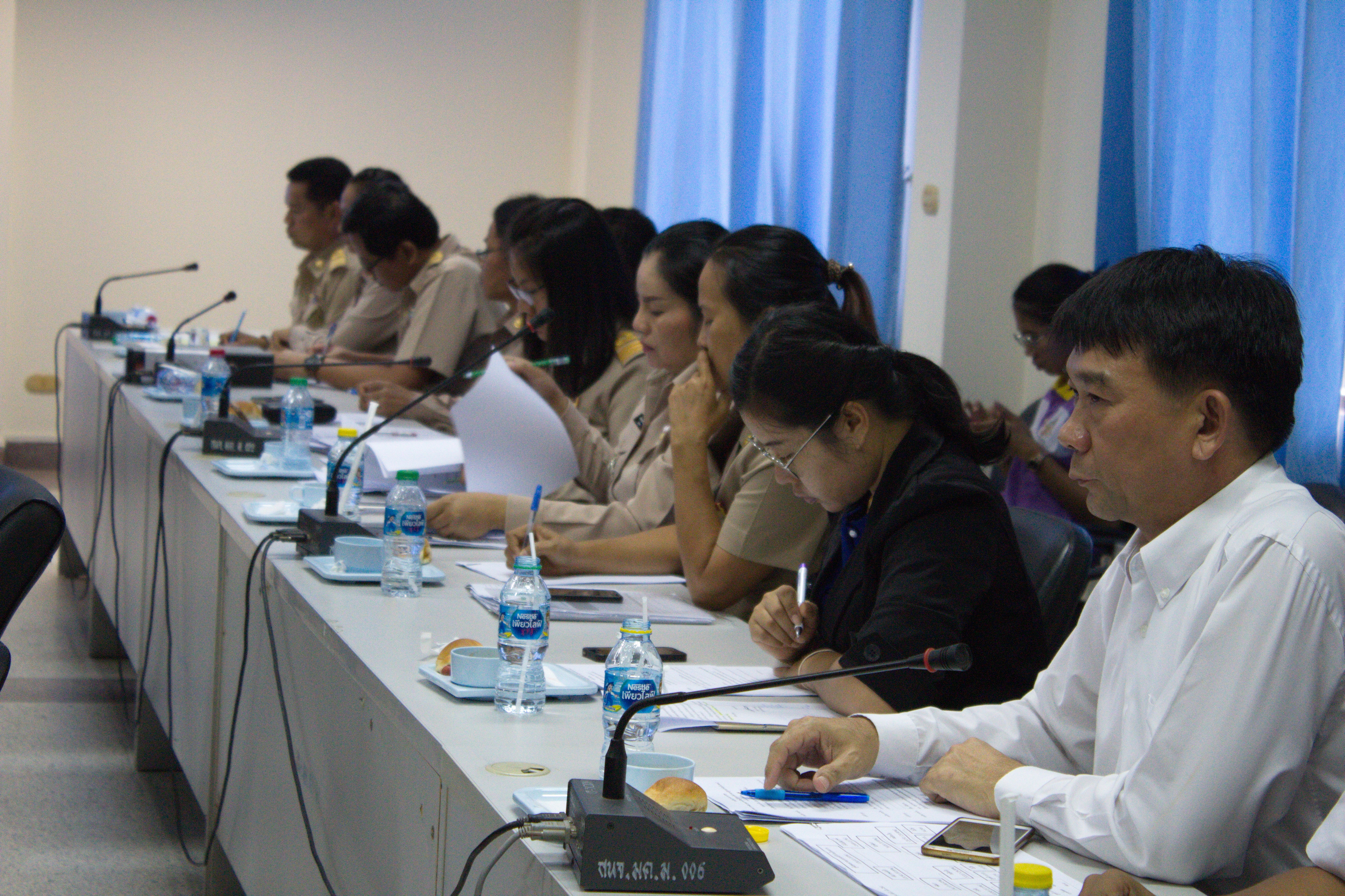 4  มิถุนายน  2561 การประชุมคณะอนุกรรมการพัฒนาคุณภาพชีวิตผู้มีบัตรสวัสดิการแห่งรัฐ  ประจำจังหวัดมหาสารคาม (คอจ.) ครั้งที่ 3/2561