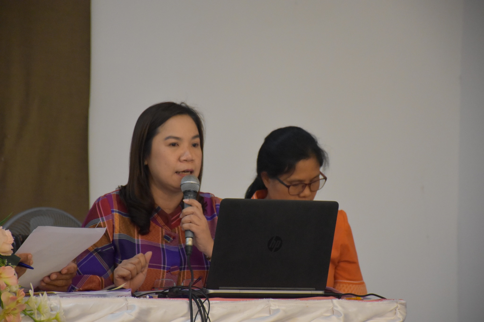 31 พฤษภาคม 2561 การประชุมสำนักงานพัฒนาชุมชนจังหวัดมหาสารคาม เพื่อขับเคลื่อนยุทธศาสตร์กรม ยุทธศาสตร์จังหวัด นโยบายรัฐบาล บูรณาการแผนการขับเคลื่อนงาน ปีงบประมาณ 2561 และแนวทางการขับเคลื่อนงานโครงการ ชุมชนท่องเที่ยว OTOP นวัตวิถี