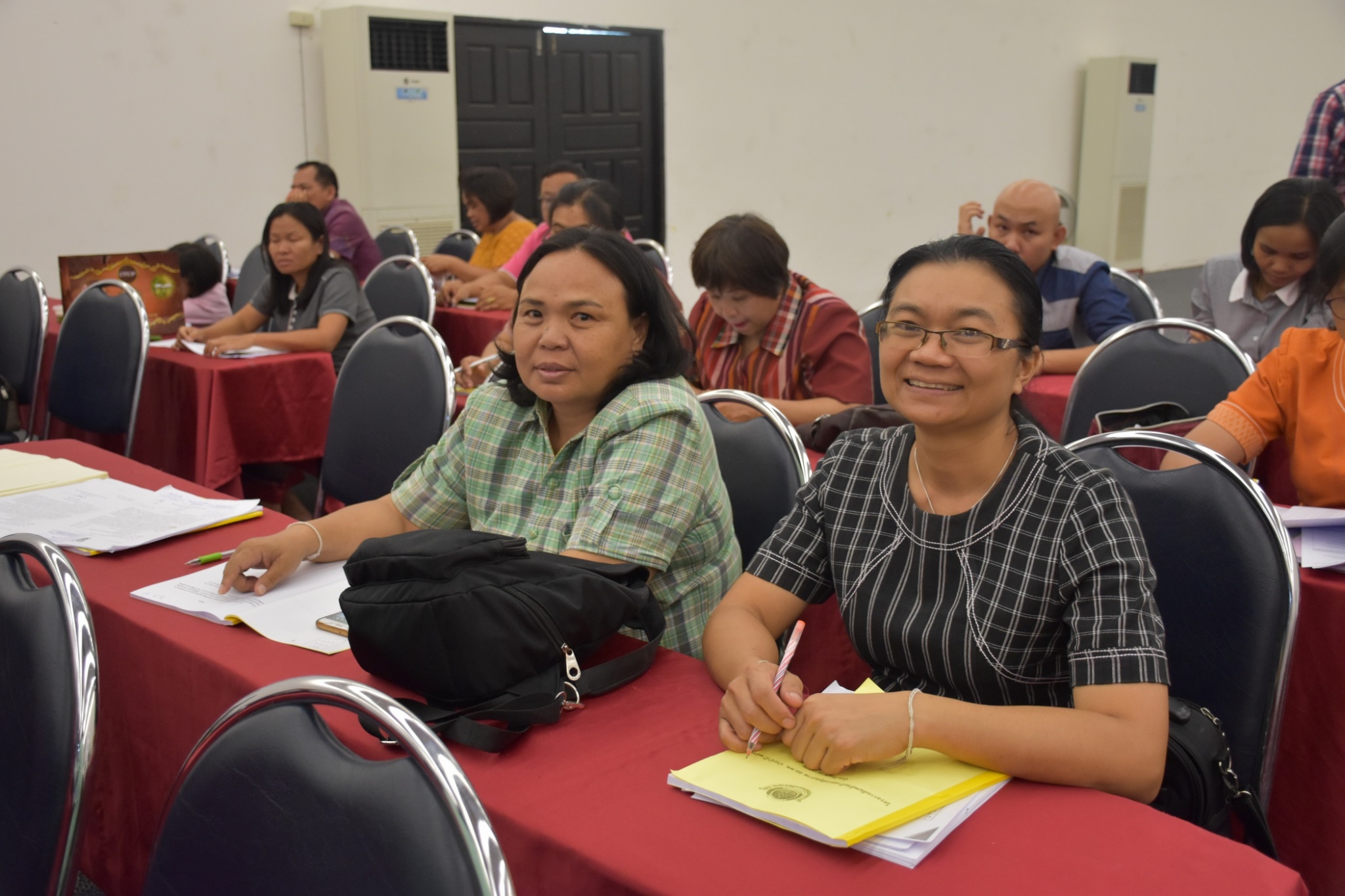 31 พฤษภาคม 2561 การประชุมสำนักงานพัฒนาชุมชนจังหวัดมหาสารคาม เพื่อขับเคลื่อนยุทธศาสตร์กรม ยุทธศาสตร์จังหวัด นโยบายรัฐบาล บูรณาการแผนการขับเคลื่อนงาน ปีงบประมาณ 2561 และแนวทางการขับเคลื่อนงานโครงการ ชุมชนท่องเที่ยว OTOP นวัตวิถี