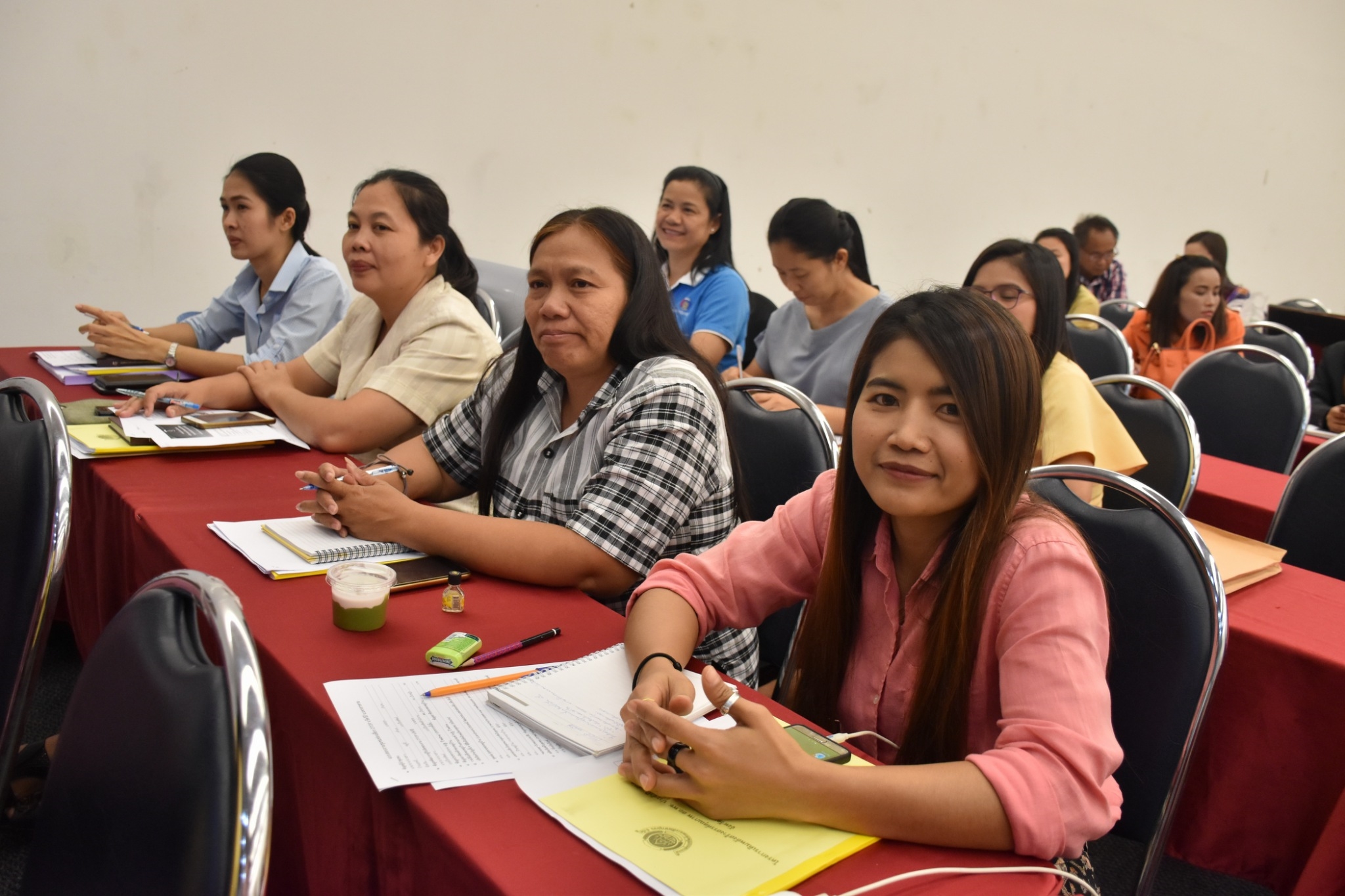 31 พฤษภาคม 2561 การประชุมสำนักงานพัฒนาชุมชนจังหวัดมหาสารคาม เพื่อขับเคลื่อนยุทธศาสตร์กรม ยุทธศาสตร์จังหวัด นโยบายรัฐบาล บูรณาการแผนการขับเคลื่อนงาน ปีงบประมาณ 2561 และแนวทางการขับเคลื่อนงานโครงการ ชุมชนท่องเที่ยว OTOP นวัตวิถี