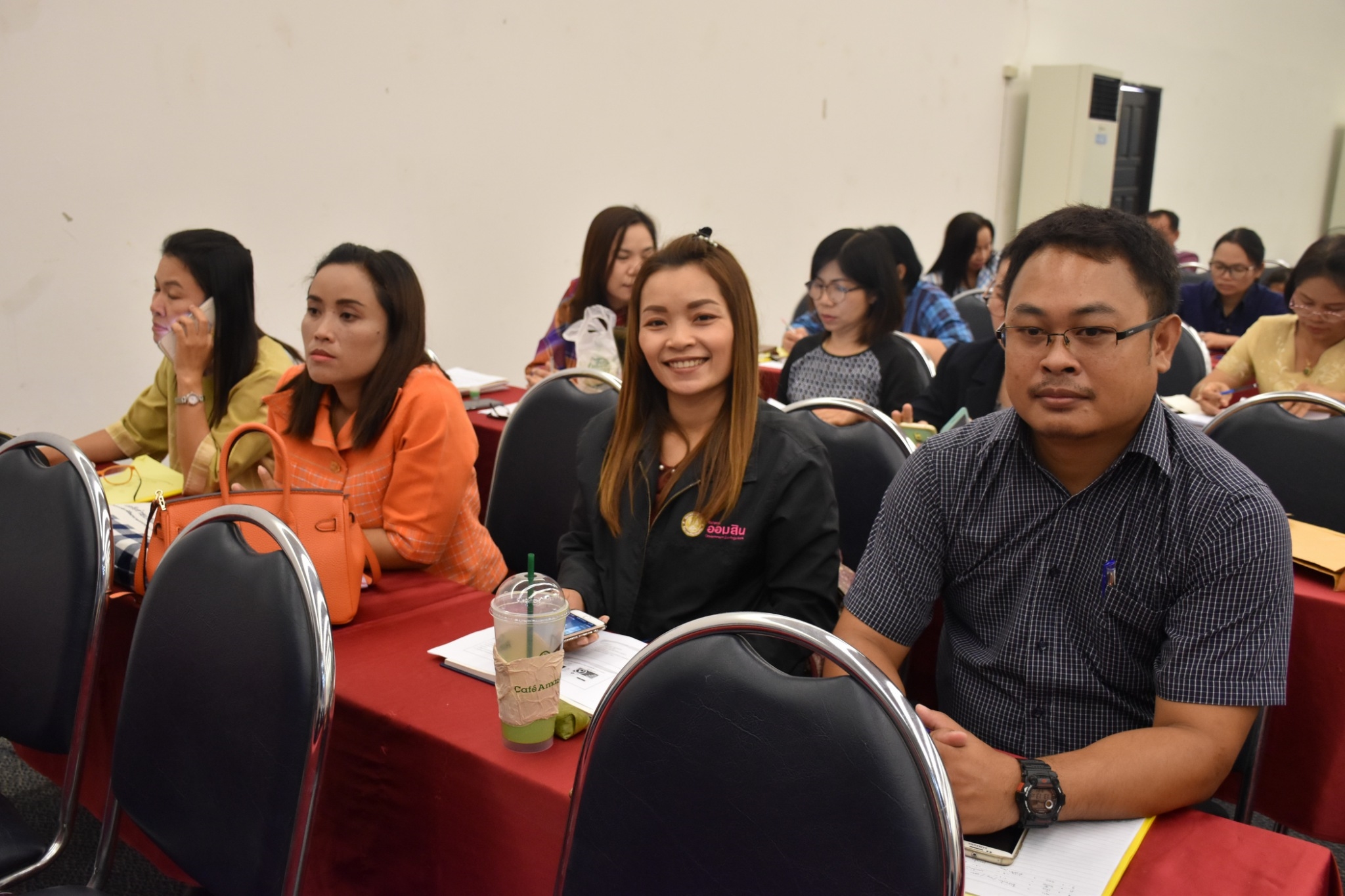 31 พฤษภาคม 2561 การประชุมสำนักงานพัฒนาชุมชนจังหวัดมหาสารคาม เพื่อขับเคลื่อนยุทธศาสตร์กรม ยุทธศาสตร์จังหวัด นโยบายรัฐบาล บูรณาการแผนการขับเคลื่อนงาน ปีงบประมาณ 2561 และแนวทางการขับเคลื่อนงานโครงการ ชุมชนท่องเที่ยว OTOP นวัตวิถี