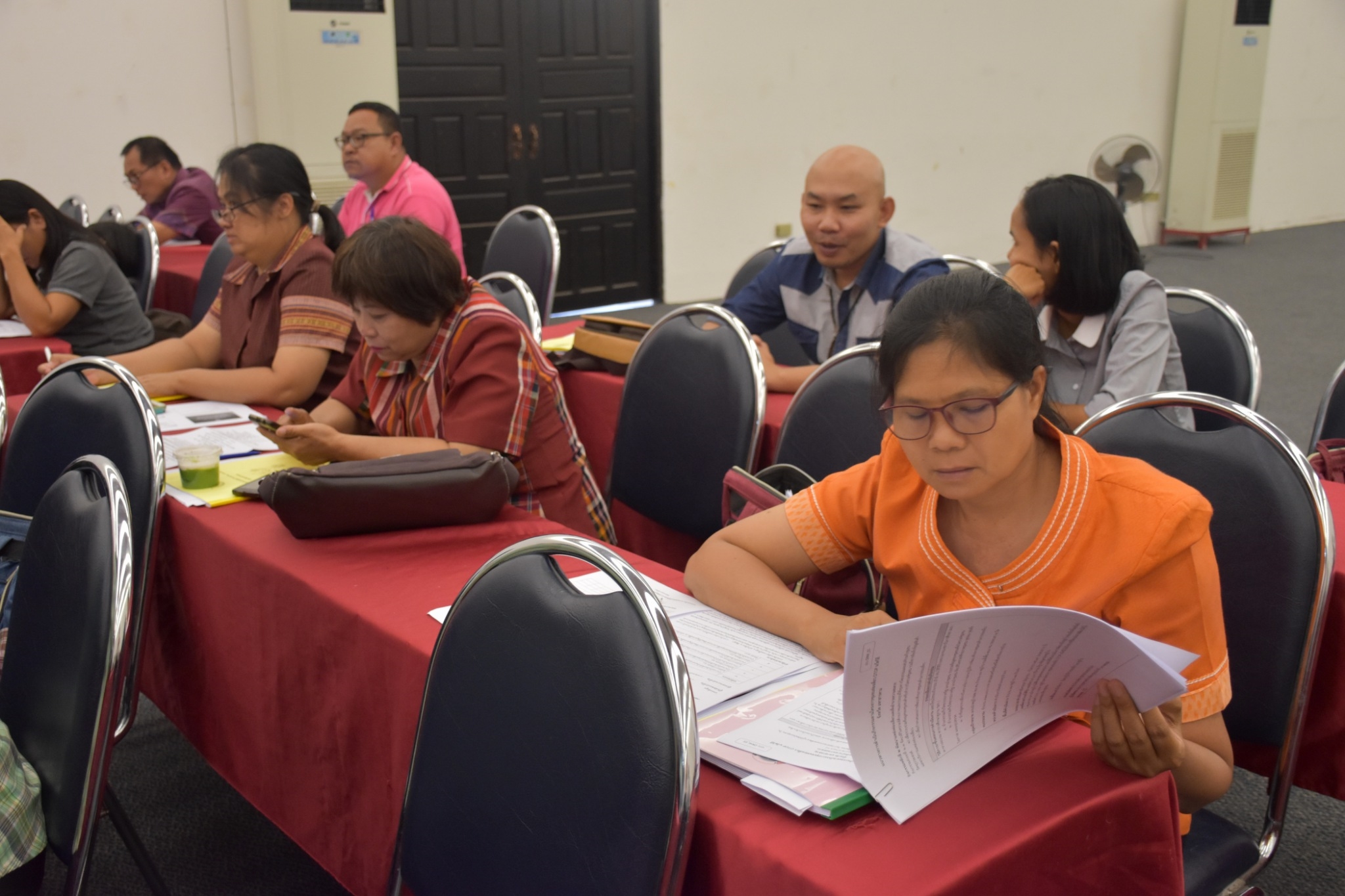 31 พฤษภาคม 2561 การประชุมสำนักงานพัฒนาชุมชนจังหวัดมหาสารคาม เพื่อขับเคลื่อนยุทธศาสตร์กรม ยุทธศาสตร์จังหวัด นโยบายรัฐบาล บูรณาการแผนการขับเคลื่อนงาน ปีงบประมาณ 2561 และแนวทางการขับเคลื่อนงานโครงการ ชุมชนท่องเที่ยว OTOP นวัตวิถี