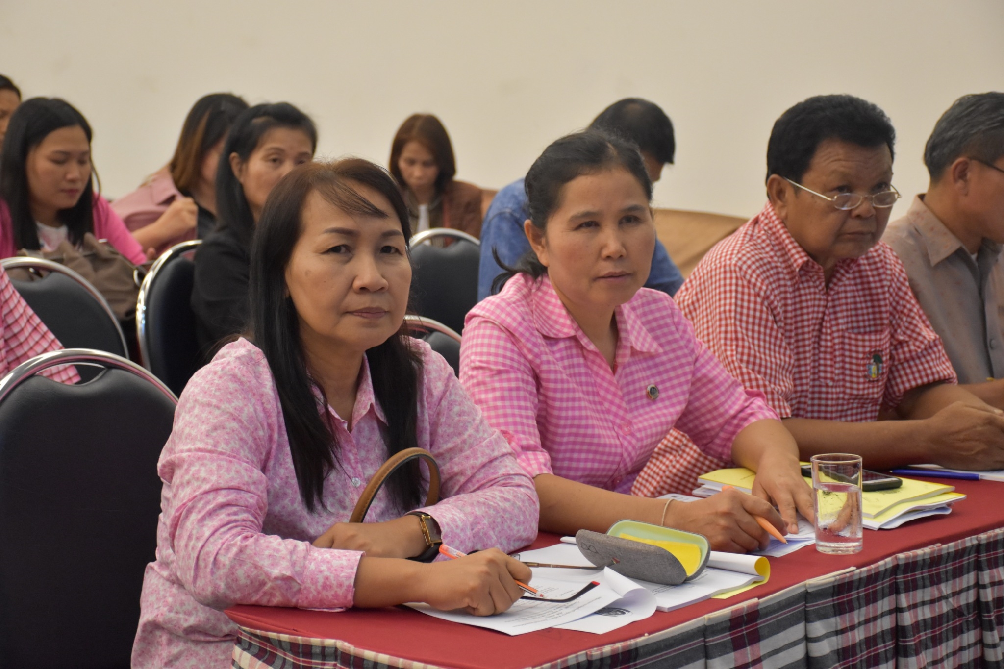 31 พฤษภาคม 2561 การประชุมสำนักงานพัฒนาชุมชนจังหวัดมหาสารคาม เพื่อขับเคลื่อนยุทธศาสตร์กรม ยุทธศาสตร์จังหวัด นโยบายรัฐบาล บูรณาการแผนการขับเคลื่อนงาน ปีงบประมาณ 2561 และแนวทางการขับเคลื่อนงานโครงการ ชุมชนท่องเที่ยว OTOP นวัตวิถี