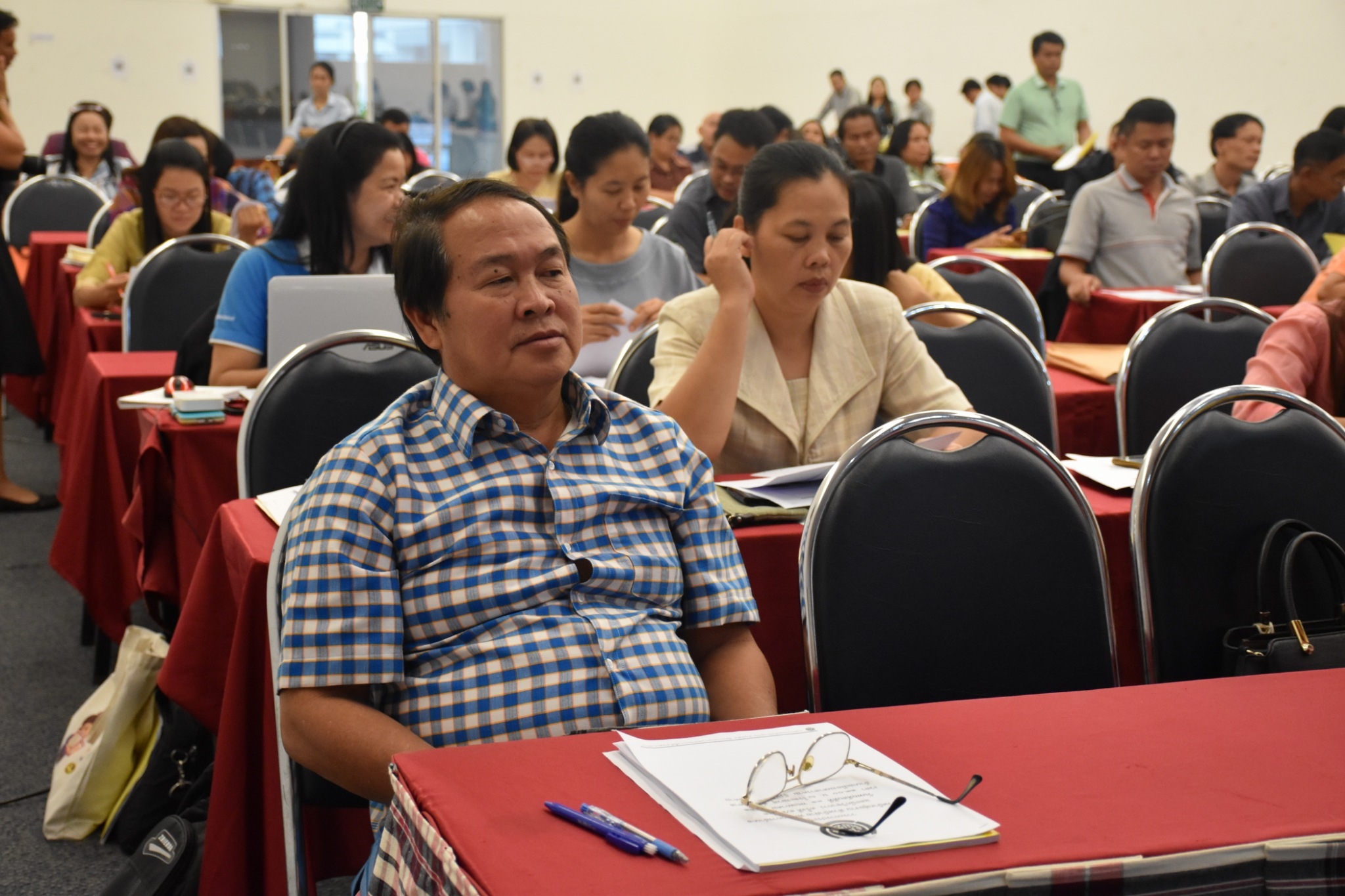 31 พฤษภาคม 2561 การประชุมสำนักงานพัฒนาชุมชนจังหวัดมหาสารคาม เพื่อขับเคลื่อนยุทธศาสตร์กรม ยุทธศาสตร์จังหวัด นโยบายรัฐบาล บูรณาการแผนการขับเคลื่อนงาน ปีงบประมาณ 2561 และแนวทางการขับเคลื่อนงานโครงการ ชุมชนท่องเที่ยว OTOP นวัตวิถี