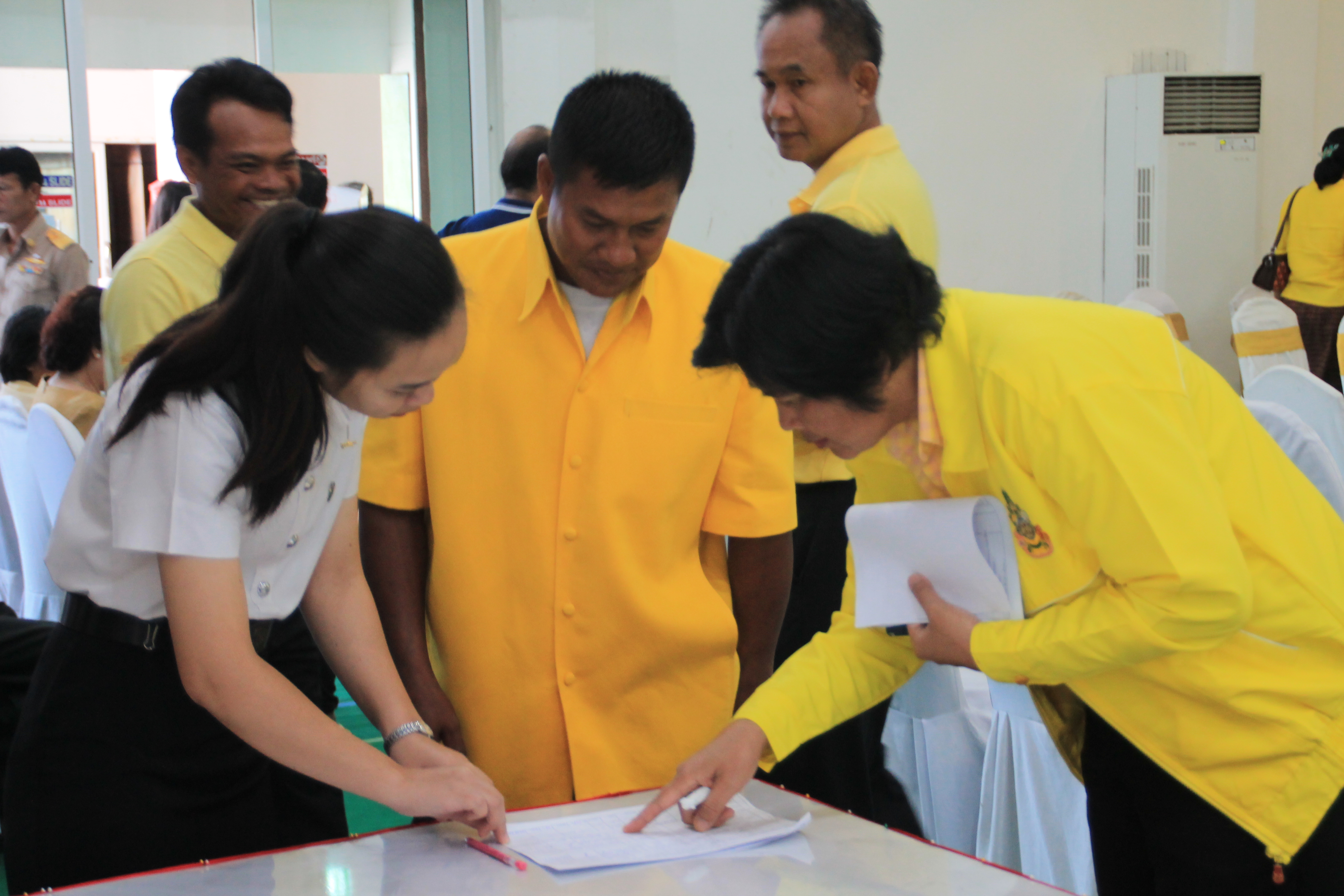 26 กรกฎาคม 2561 ประชุมคณะกรมการจังหวัดมหาสารคาม หัวหน้าส่วนราชการ และนายอำเภอ ประจำเดือนกรกฎาคม 2561 พร้อมจัดกิจกรรมมอบโล่รางวัลและประกาศเกียรติคุณ เพื่อเป็นการเชิดชูเกียรติ บุคคล กลุ่ม องค์กร ชุมชน ที่ดำเนินงานพัฒนาชุมชนดีเด่น ประจำปี 2561