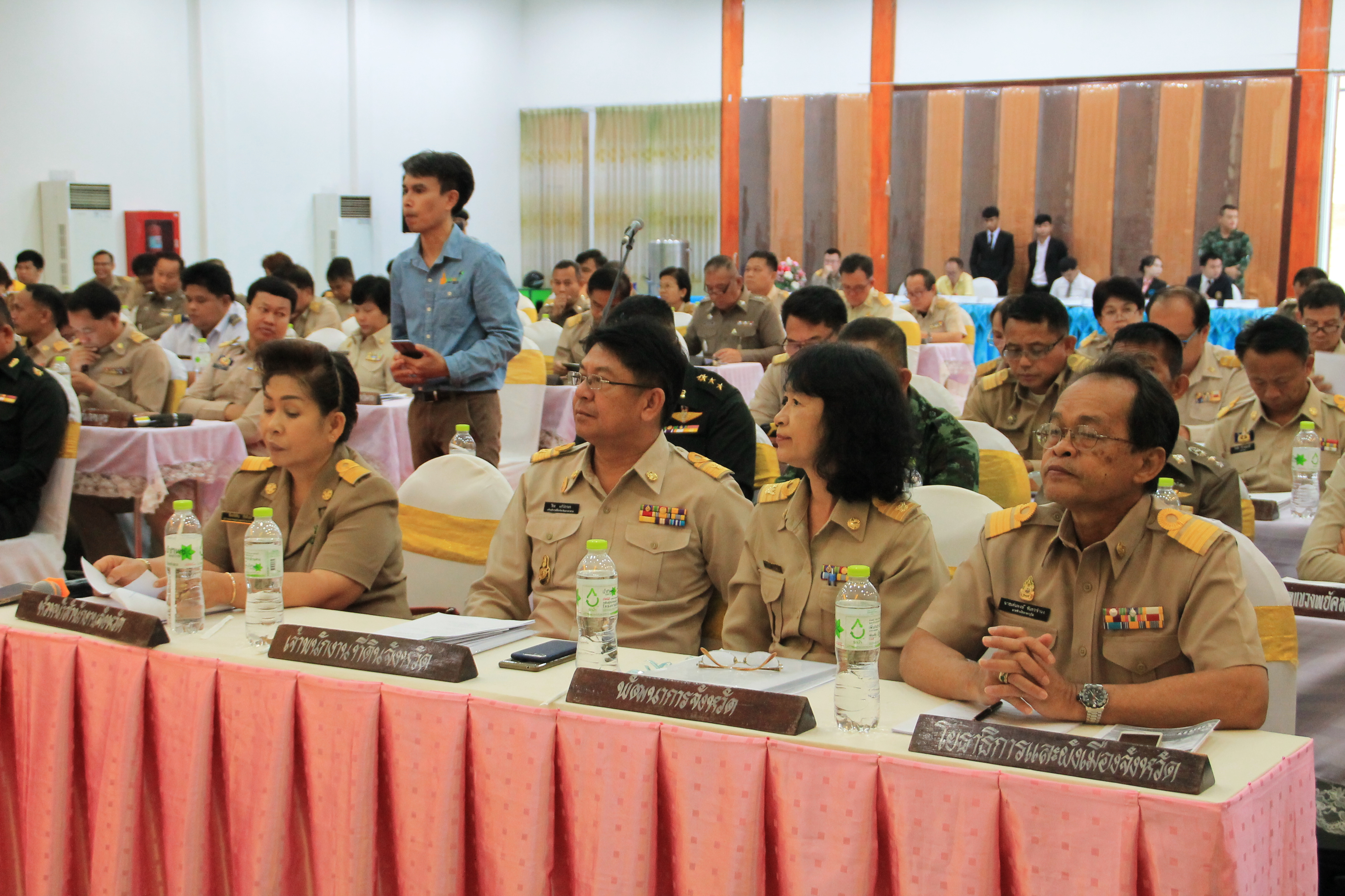26 กรกฎาคม 2561 ประชุมคณะกรมการจังหวัดมหาสารคาม หัวหน้าส่วนราชการ และนายอำเภอ ประจำเดือนกรกฎาคม 2561 พร้อมจัดกิจกรรมมอบโล่รางวัลและประกาศเกียรติคุณ เพื่อเป็นการเชิดชูเกียรติ บุคคล กลุ่ม องค์กร ชุมชน ที่ดำเนินงานพัฒนาชุมชนดีเด่น ประจำปี 2561