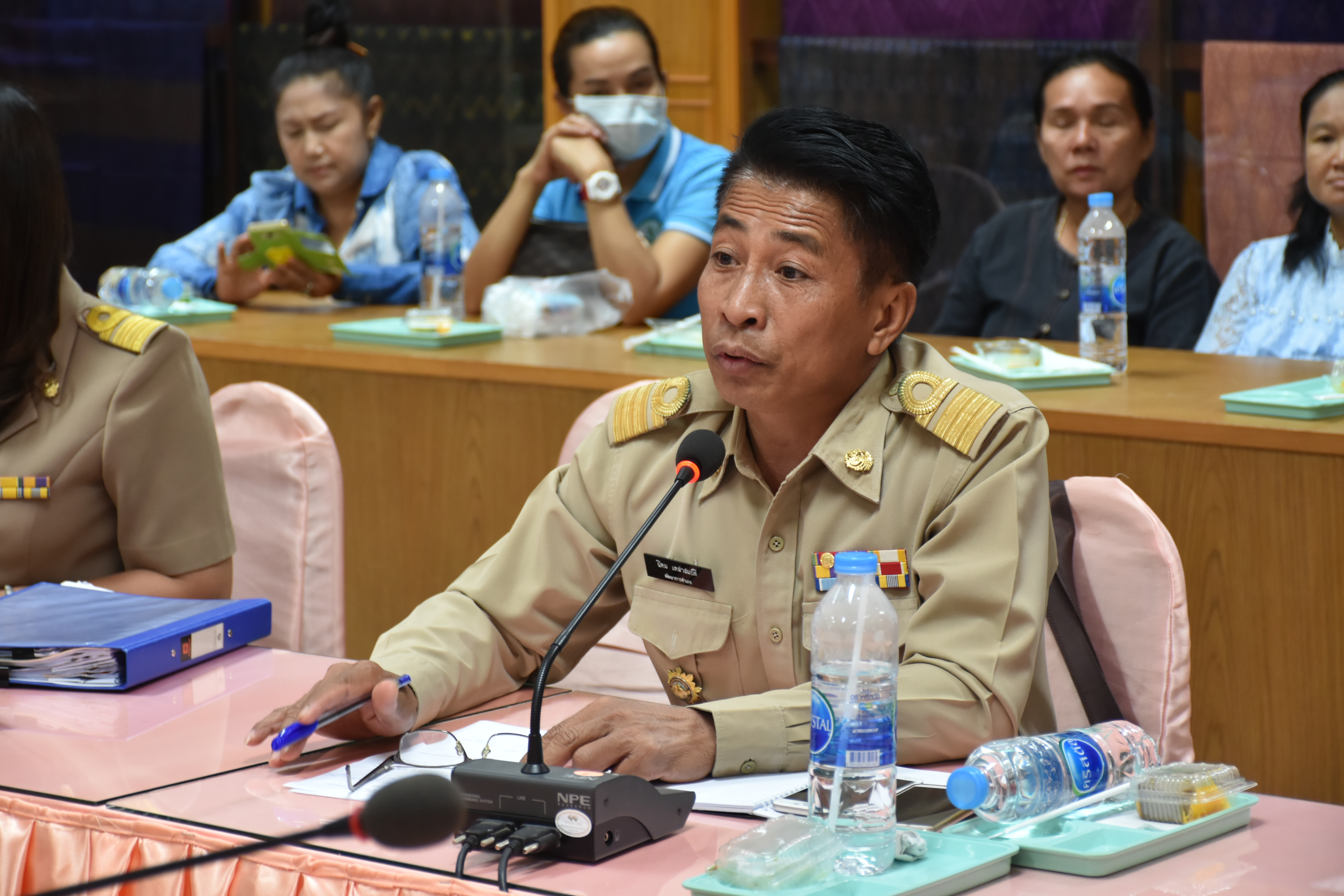 6 สิงหาคม 2561 ประชุมเตรียมความพร้อมการจัดแสดงและจำหน่ายสินค้า OTOP งาน “ชม ชิม ช้อป OTOP @ มหาสารคาม” และงาน “ศิลปาชีพ ประทีปไทย OTOP ก้าวไกล ด้วยพระบารมี ปี พ.ศ. 2561