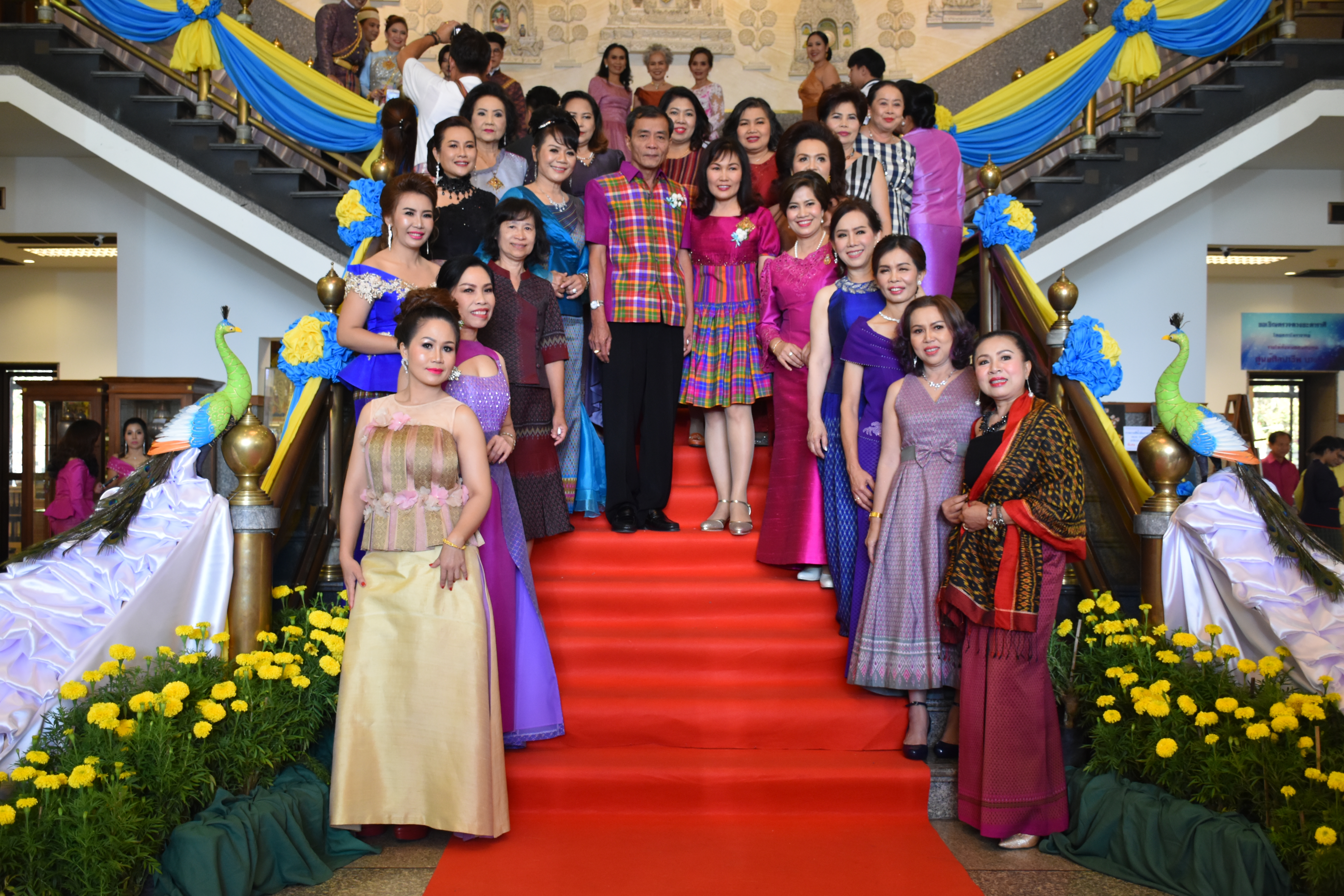 21 กันยายน 2561 งานสมโภชน์พระโพธิสัตว์กวนอิมพันพระหัตถ์และงานเส้นไหมลายผ้าสี่นคราแดนอีสาน ณ ศูนย์ศิลปาชีพบางไทร จังหวัดพระนครศรีอยุธยา