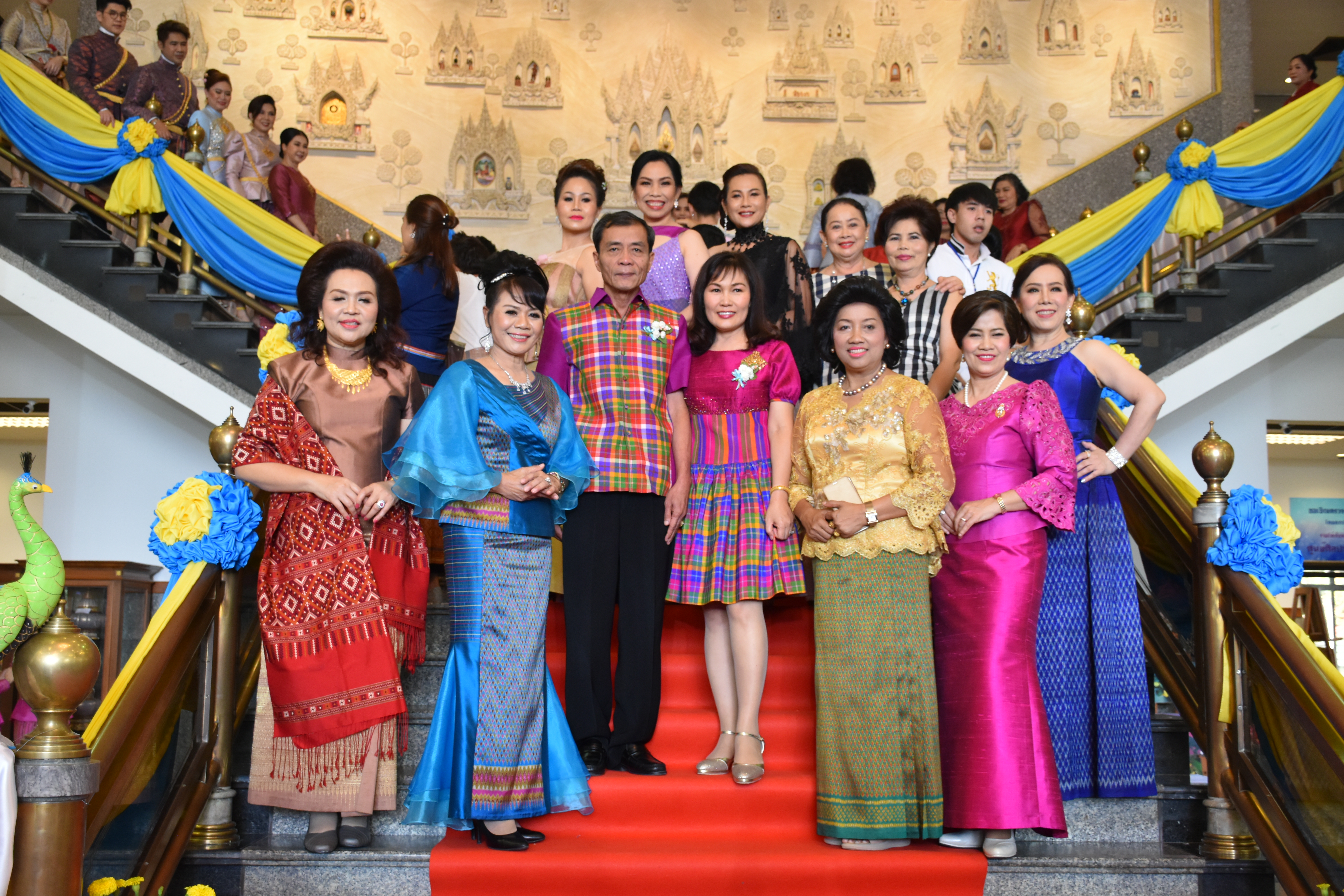 21 กันยายน 2561 งานสมโภชน์พระโพธิสัตว์กวนอิมพันพระหัตถ์และงานเส้นไหมลายผ้าสี่นคราแดนอีสาน ณ ศูนย์ศิลปาชีพบางไทร จังหวัดพระนครศรีอยุธยา
