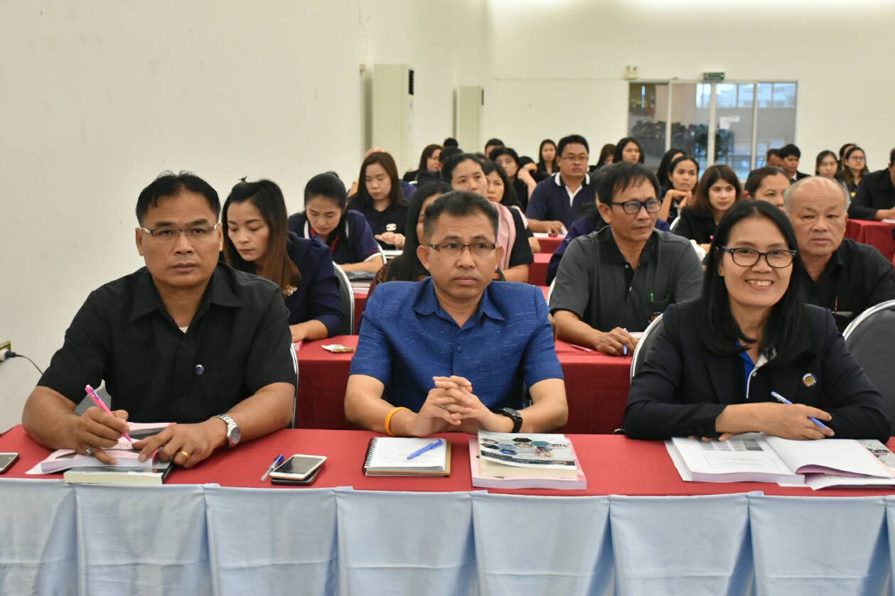 @ มหาสารคาม 8 พฤศจิกายน 2561 ประชุมเชิงปฏิบัติการมอบนโยบายเพื่อเพิ่มประสิทธิภาพ การขับเคลื่อนยุทธศาสตร์กรมการพัฒนาชุมชน ประจำปีงบประมาณพ.ศ.2562 