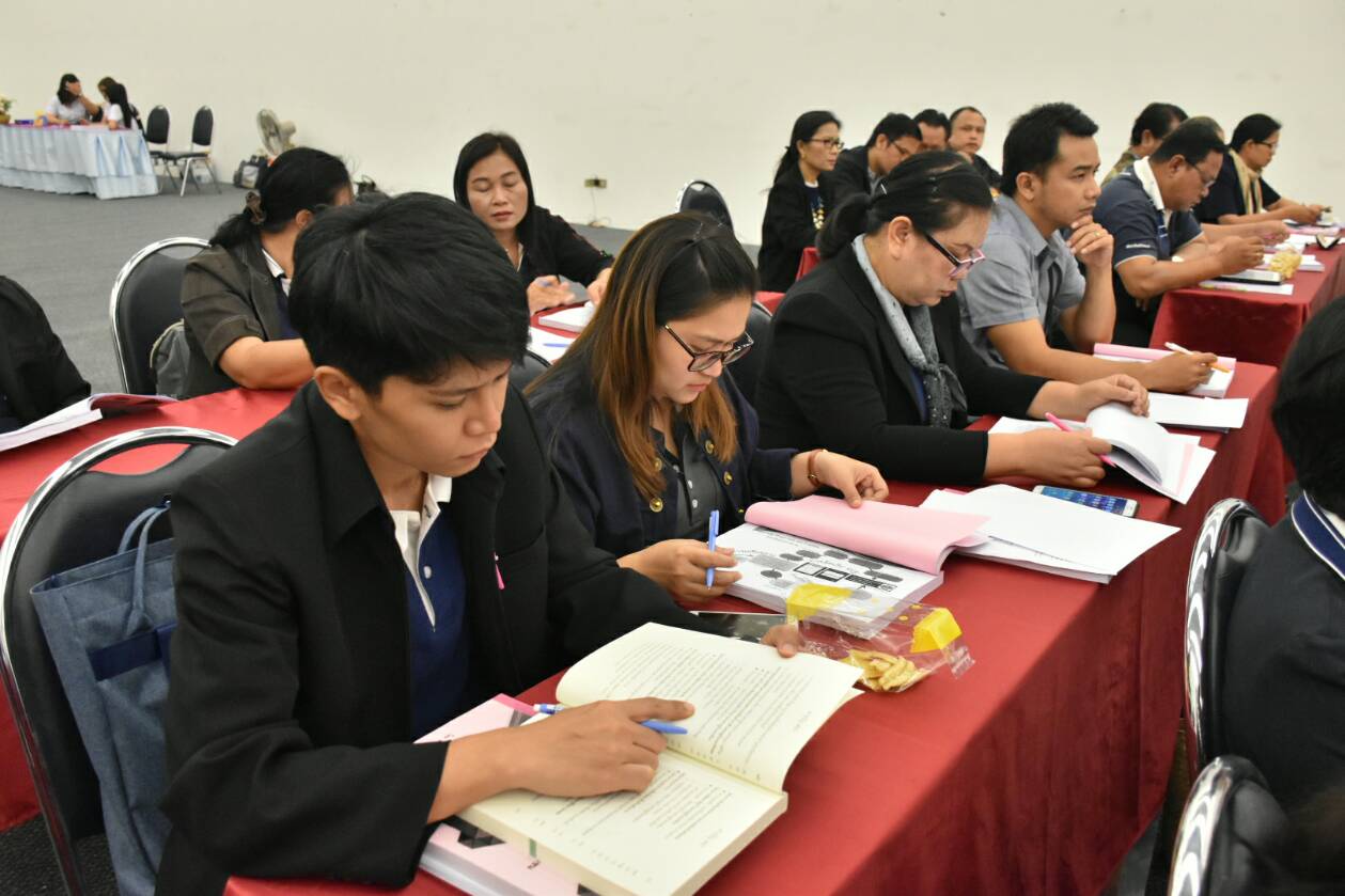 @ มหาสารคาม 8 พฤศจิกายน 2561 ประชุมเชิงปฏิบัติการมอบนโยบายเพื่อเพิ่มประสิทธิภาพ การขับเคลื่อนยุทธศาสตร์กรมการพัฒนาชุมชน ประจำปีงบประมาณพ.ศ.2562 