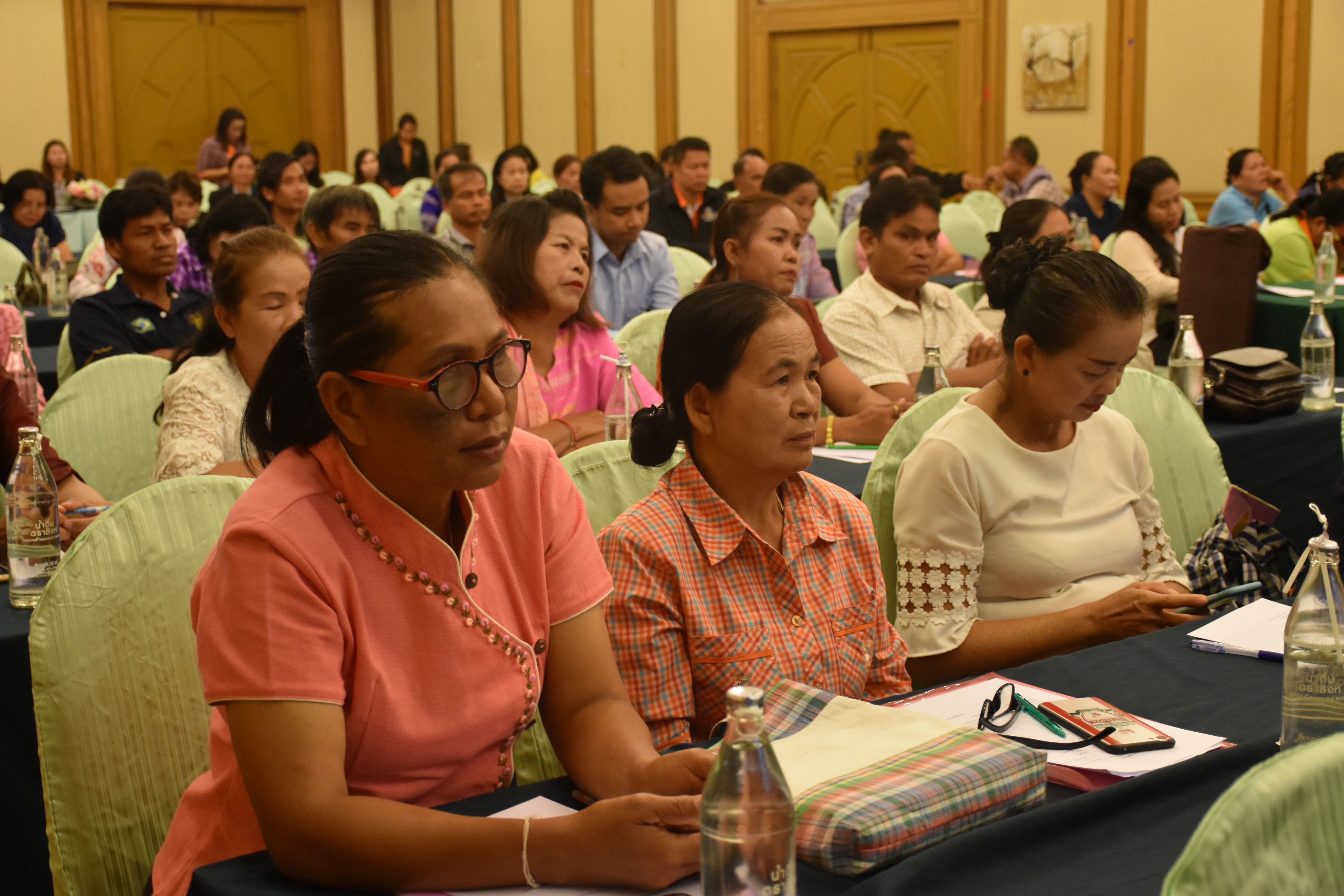 @มหาสารคาม 20 พฤศจิกายน 2561 รวมพลัง สานฝัน กับการยกระดับมาตรฐานผลิตภัณฑ์ OTOP กลุ่มปรับตัวสู่การพัฒนา (กลุ่ม D) ภายใต้โครงการชุมชนท่องเที่ยว OTOP นวัตวิถี