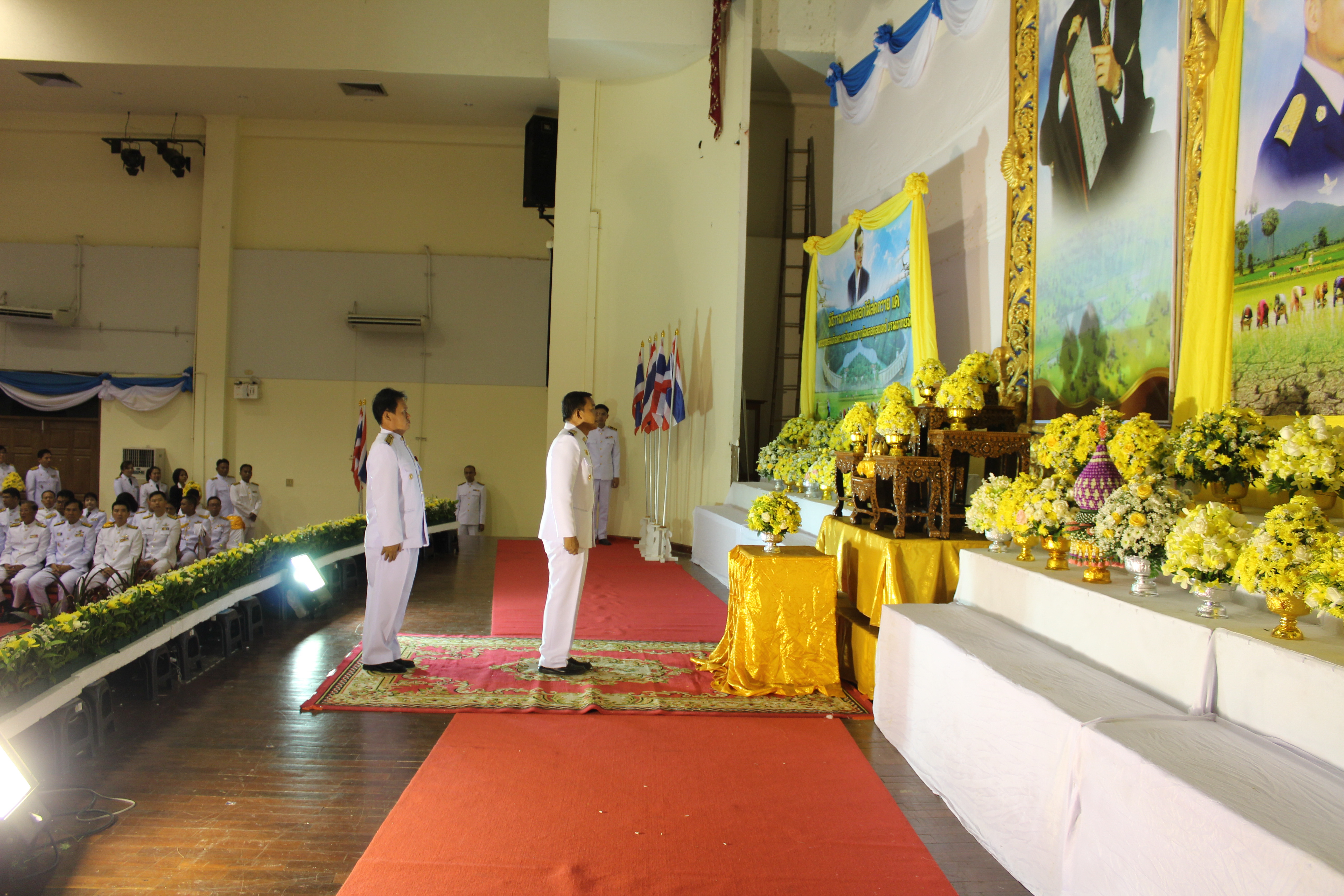 14 พฤศจิกายน 2561 เวลา 08.00 น. จังหวัดมหาสารคามจัดพิธีวางพานพุ่มดอกไม้สดแด่ พระบาทสมเด็จพระปรมินทรมหาภูมิพลอดุลยเดช บรมนาถบพิตรเนื่องใน “วันพระบิดาแห่งฝนหลวง” ประจำปี 2561