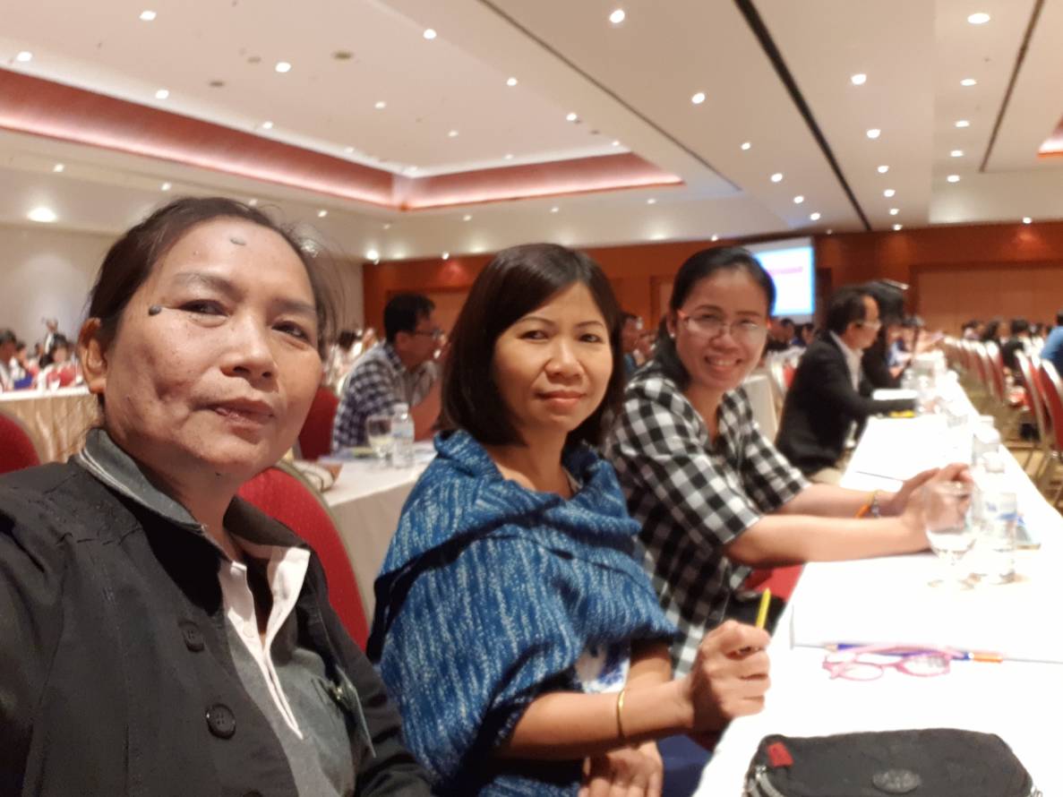 รวมใจ สานพลัง พช.มค. ร่วมการประชุมเชิงปฎิบัติการเพิ่มประสิทธิภาพการบริหารจัดการหมู่บ้าน OTOP เพื่อการท่องเที่ยวในการดำเนินกิจกรรมส่งเสริมการท่องเที่ยวโดยชุมชน ในระหว่างวันที่ 6-8 ธันวาคม 2561 ณ อาคารอิมแพ็ค ฟอร์มศูนย์แสดงสินค้าและประชุม อิมแพ็ค เมืองทองธานี จังหวัดนนทบุรี 