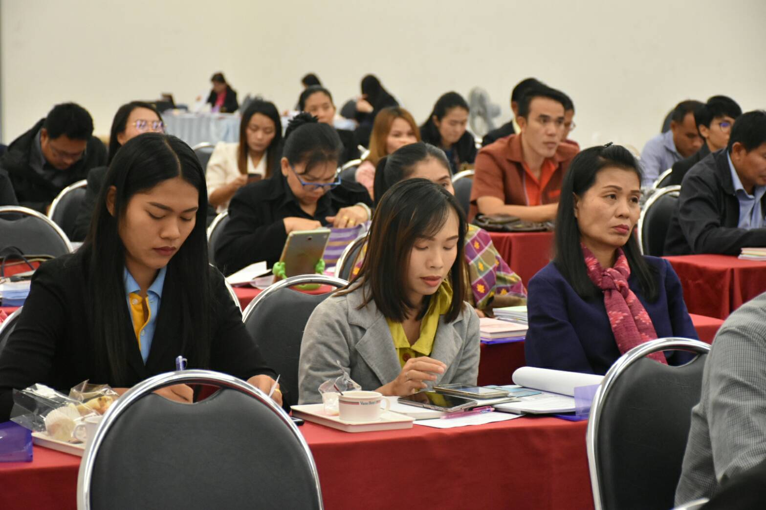 26 ธันวาคม 2561 โครงการเพิ่มประสิทธิภาพการดำเนินงานกองทุนพัฒนาบทบาทสตรีแก่เจ้าหน้าที่พัฒนาชุมชน