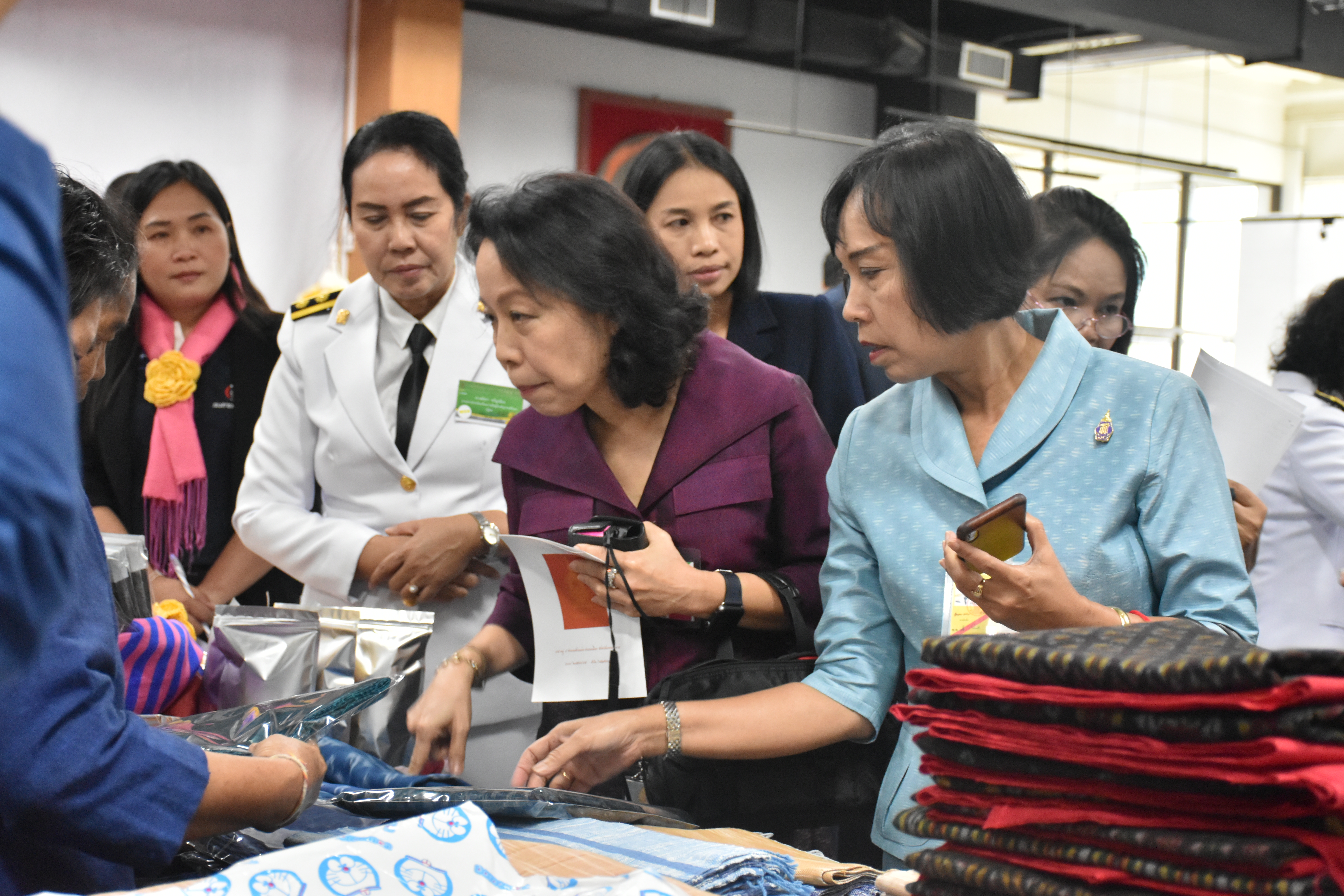 @ มหาสารคาม เมืองตักสิลานคร 4 ธันวาคม 2561 เวลา 10.00 น. ต้อนรับคณะผู้บริหารร้านภูฟ้า