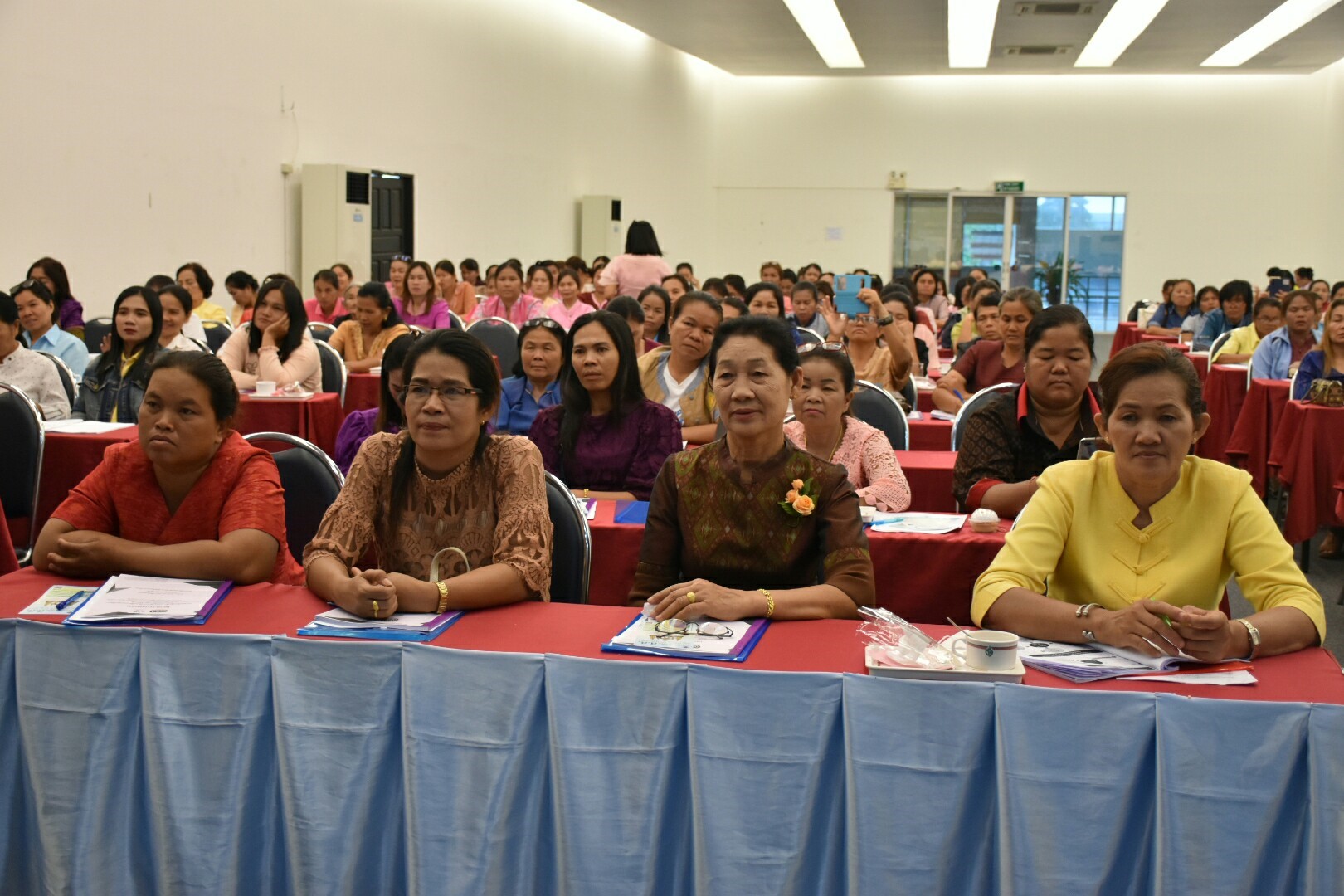 26 กุมภาพันธ์ 2562 เวลา 14.00 น. โครงการประชุมเชิงปฏิบัติการคณะทำงานขับเคลื่อนกองทุนพัฒนาบทบาทสตรีตำบล/เทศบาล ด้านการพัฒนาศักยภาพการบริหารจัดการและพัฒนาคุณภาพชีวิตของสมาชิกกองทุนพัฒนาบทบาทสตรี รุ่นที่ 6