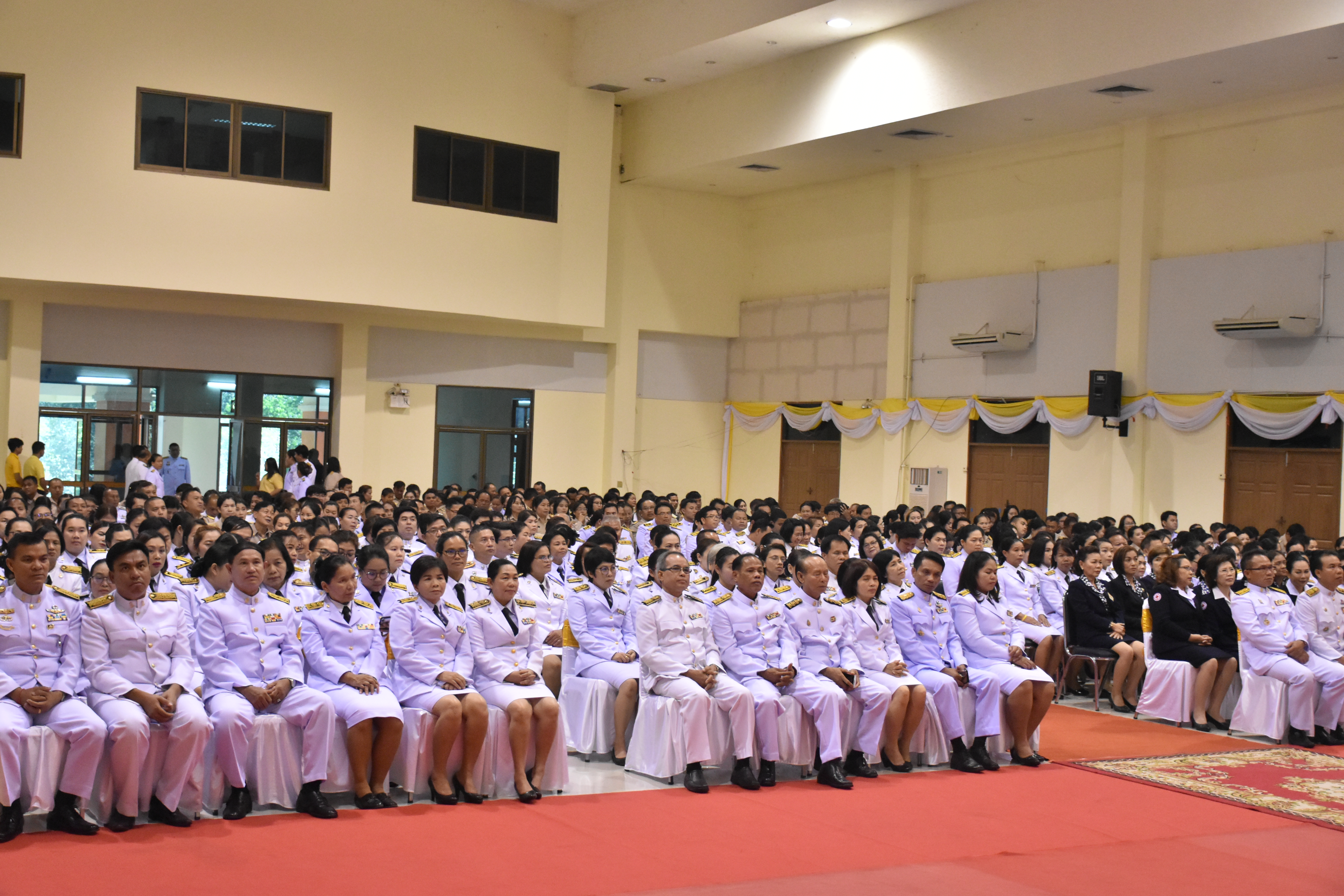 25 เมษายน 2562 เวลา 08.30 น. สำนักงานพัฒนาชุมชนจังหวัดมหาสารคาม ร่วมงานรัฐพิธีถวายราชสักการะเนื่องใน “วันคล้ายวันสวรรคตสมเด็จพระนเรศวรมหาราช”