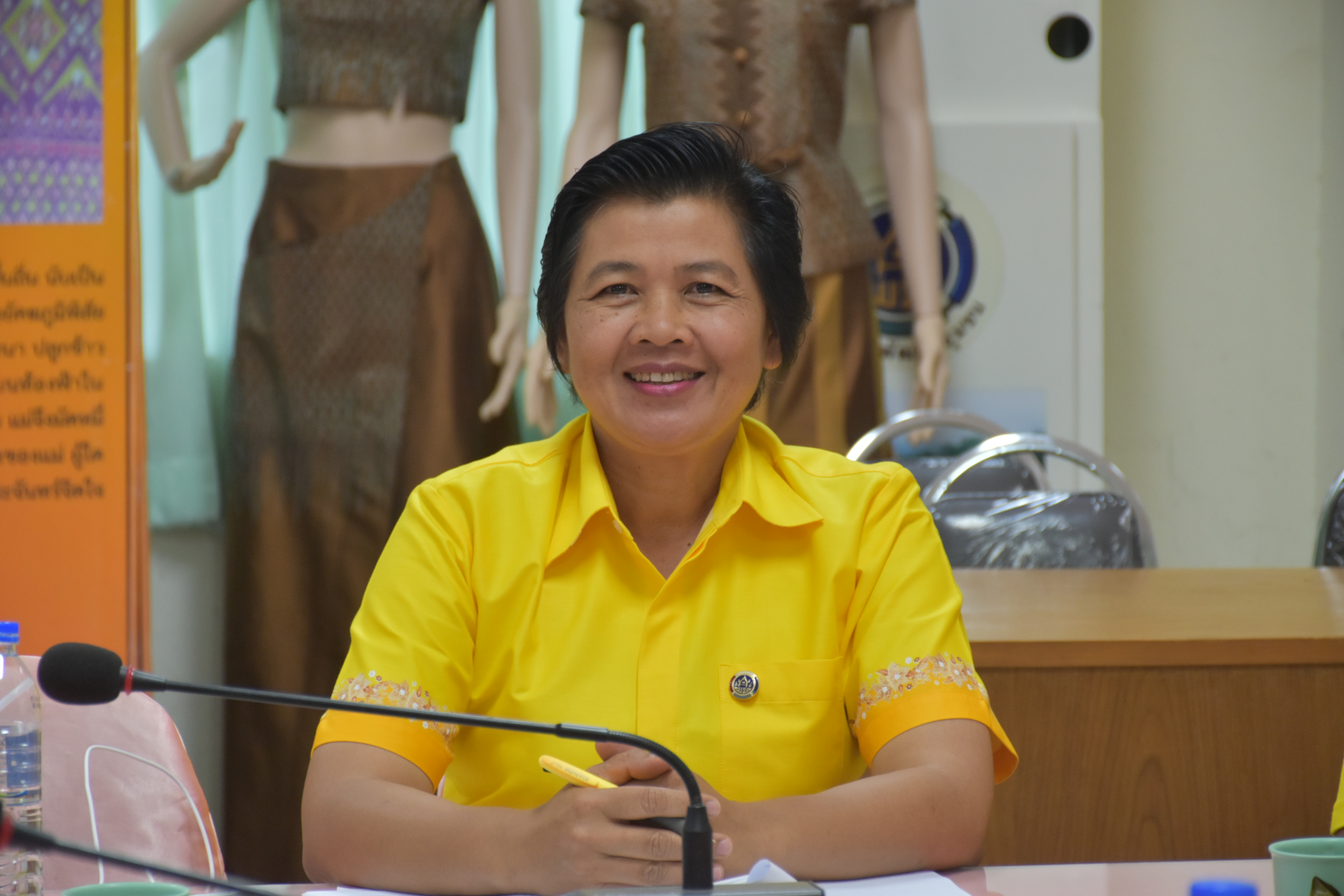 23 เม.ย.2562 เวลา 10.00 น. ร่วมรับฟังการประชุมสร้างความเข้าใจโครงการพัฒนาหมู่บ้านเศรษฐกิจพอเพียง มั่นคง มั่งคั่ง ยั่งยืน เฉลิมพระเกียรติ เนื่องในโอกาสมหามงคลพระราชพิธีบรมราชาภิเษก ผ่านระบบวีดิทัศน์ทางไกล(Video Conference)