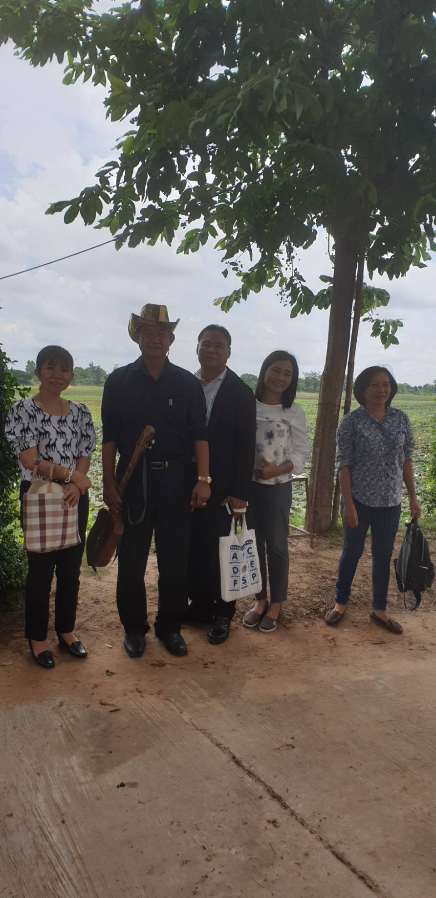 30 พฤษภาคม 2562 รายการสมุดโคจร On The Way ถ่ายทำรายการประชาสัมพันธ์หมู่บ้าน OTOP เพื่อการท่องเที่ยวเชิงประเพณีวัฒนธรรม ณ บ้านแกดำ ม.1 ตำบลแกดำ อำเภอแกดำ จังหวัดมหาสารคาม
