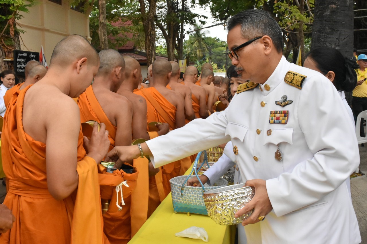 4 พฤษภาคม 2562 เวลา 06.30 น. พัฒนาชุมชนจังหวัดมหาสารคาม ร่วมพิธีเปิดกรวยถวายราชสักการะหน้าพระฉายาลักษณ์สมเด็จพระเจ้าอยู่หัว พิธีเจริญพระพุทธมนต์ ทำบุญตักบาตร และรับชมการถ่ายทอดสดของโทรทัศน์รวมการเฉพาะกิจแห่งประเทศไทย