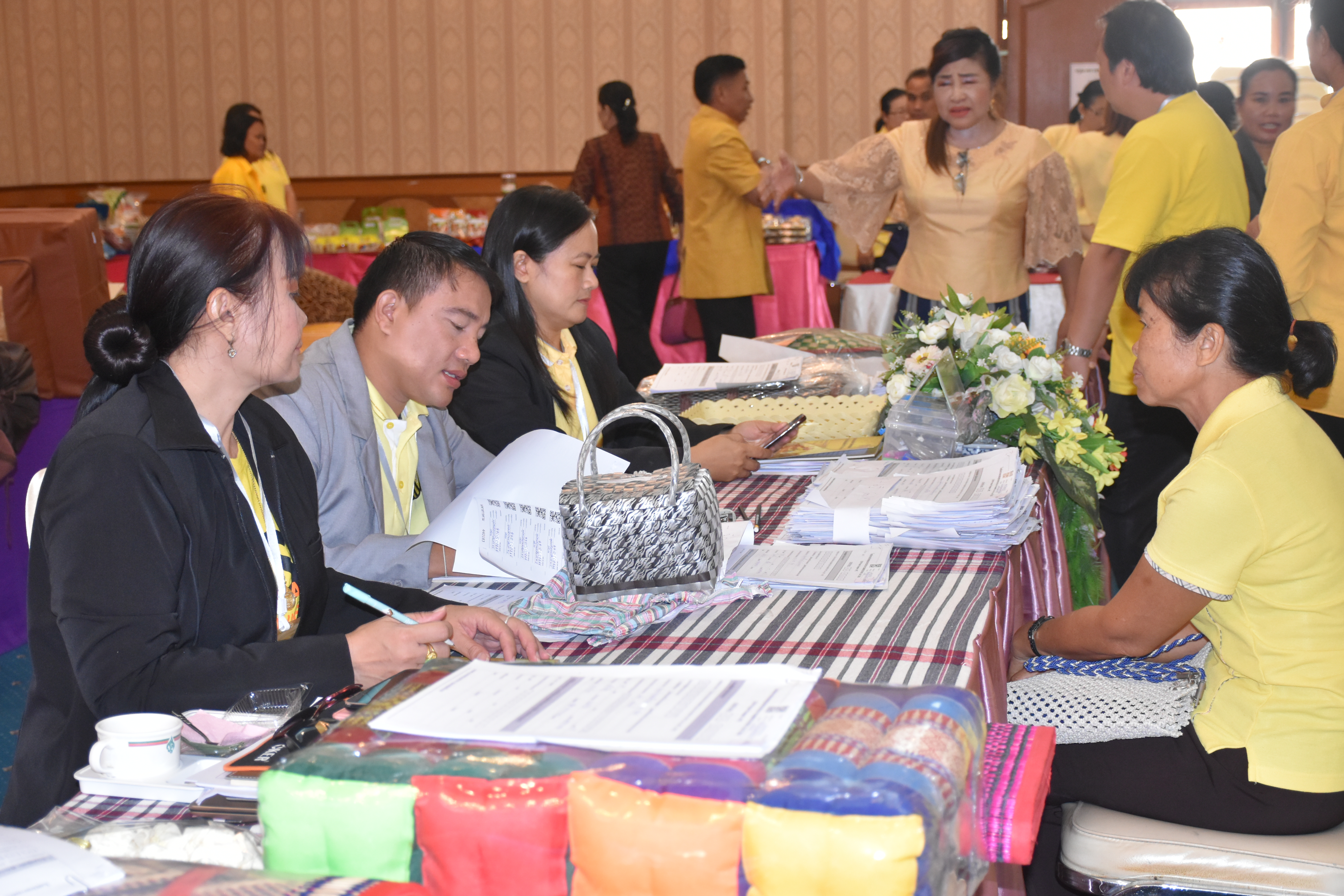 17 พฤษภาคม 2562 เวลา 10.00 น.พัฒนาชุมชนจังหวัดมหาสารคาม จัดกิจกรรม“สุดยอดผลิตภัณฑ์ OTOP ภูมิปัญญาไทย ก้าวไกลสู่สากล”ตามโครงการคัดสรรสุดยอดหนึ่งตำบล หนึ่งผลิตภัณฑ์ไทย ปี พ.ศ.2562 ( OTOP Product Champion:OPC) จังหวัดมหาสารคาม