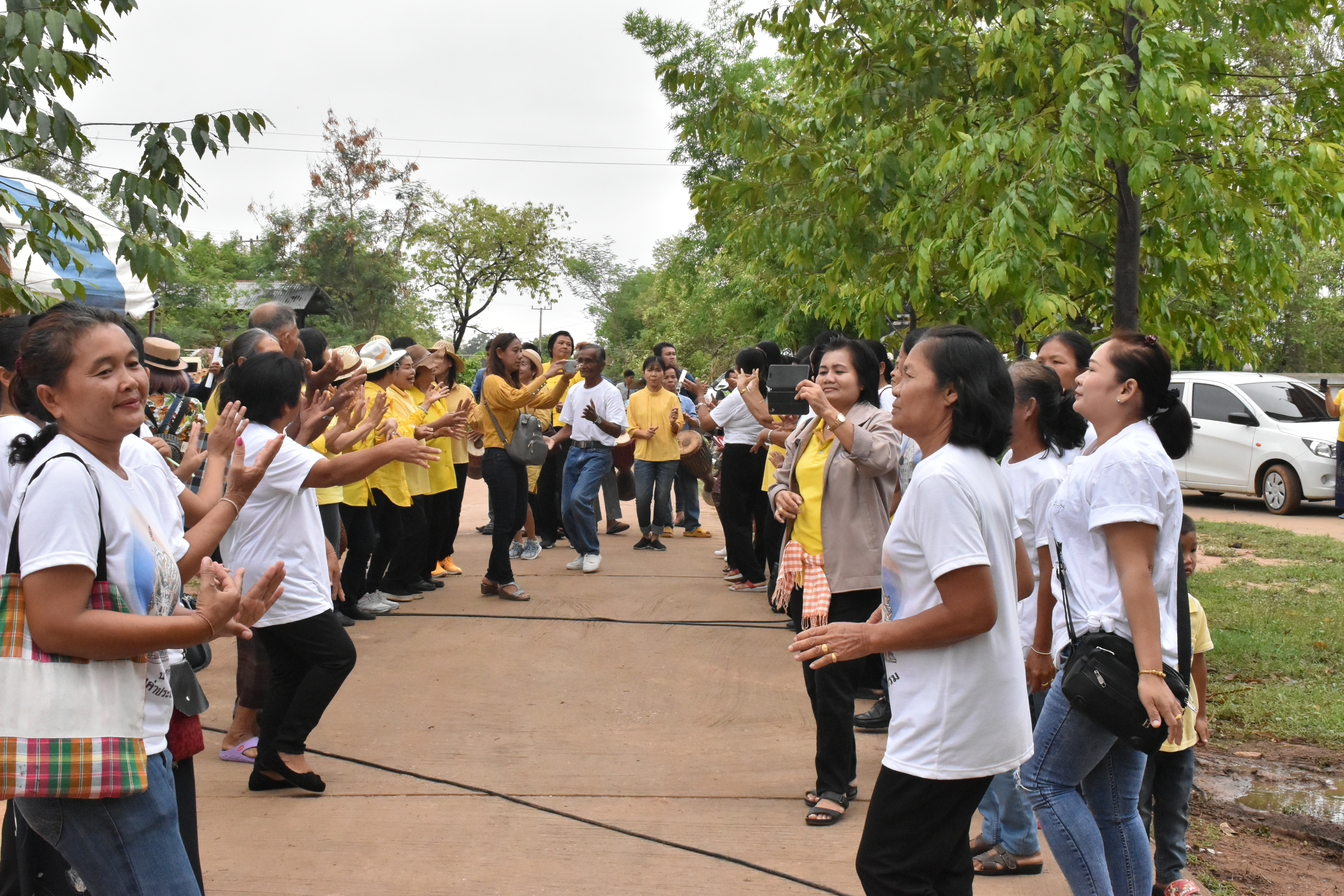 ๙ พฤษภาคม ๒๕๖๒ เวลา ๐๙.๐๐ น.กิจกรรมทดสอบโปรแกรมการท่องเที่ยวหมู่บ้าน OTOP เพื่อการท่องเที่ยวเชิงวัฒนธรรม บ้านดอนดู่ หมู่ที่ ๙ ตำบลคันธารราษฎร์ อำเภอกันทรวิชัย จังหวัดมหาสารคาม