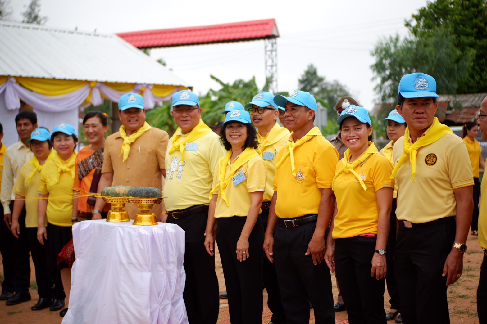 10 พฤษภาคม 2562 เวลา 10.00 น. พิธีเปิดโครงการพัฒนาหมู่บ้านเศรษฐกิจพอเพียง มั่นคง มั่งคั่ง ยั่งยืน เฉลิมพระเกียรติเนื่องในโอกาสมหามงคลพระราชพิธีบรมราชาภิเษก