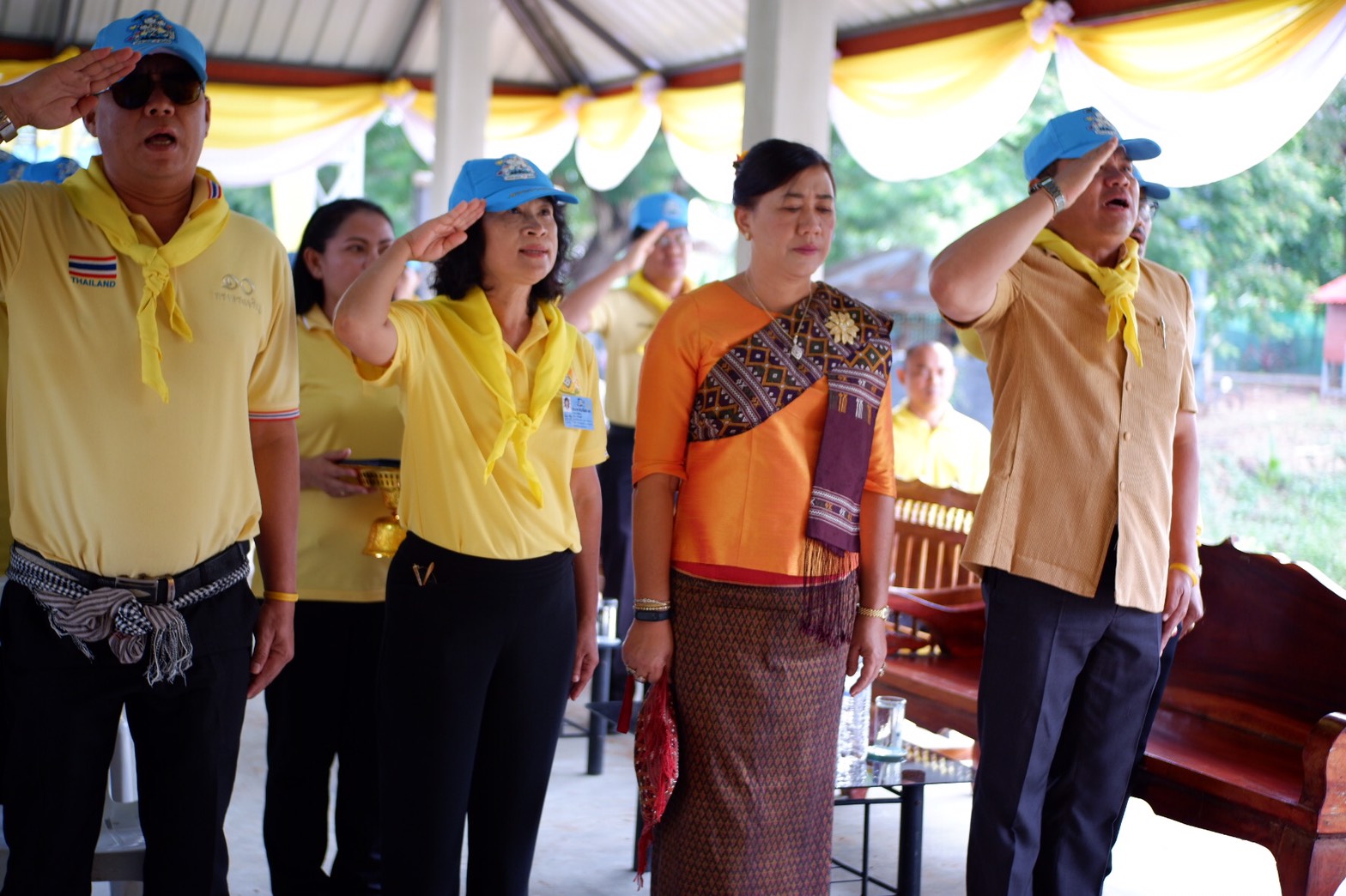 10 พฤษภาคม 2562 เวลา 10.00 น. พิธีเปิดโครงการพัฒนาหมู่บ้านเศรษฐกิจพอเพียง มั่นคง มั่งคั่ง ยั่งยืน เฉลิมพระเกียรติเนื่องในโอกาสมหามงคลพระราชพิธีบรมราชาภิเษก