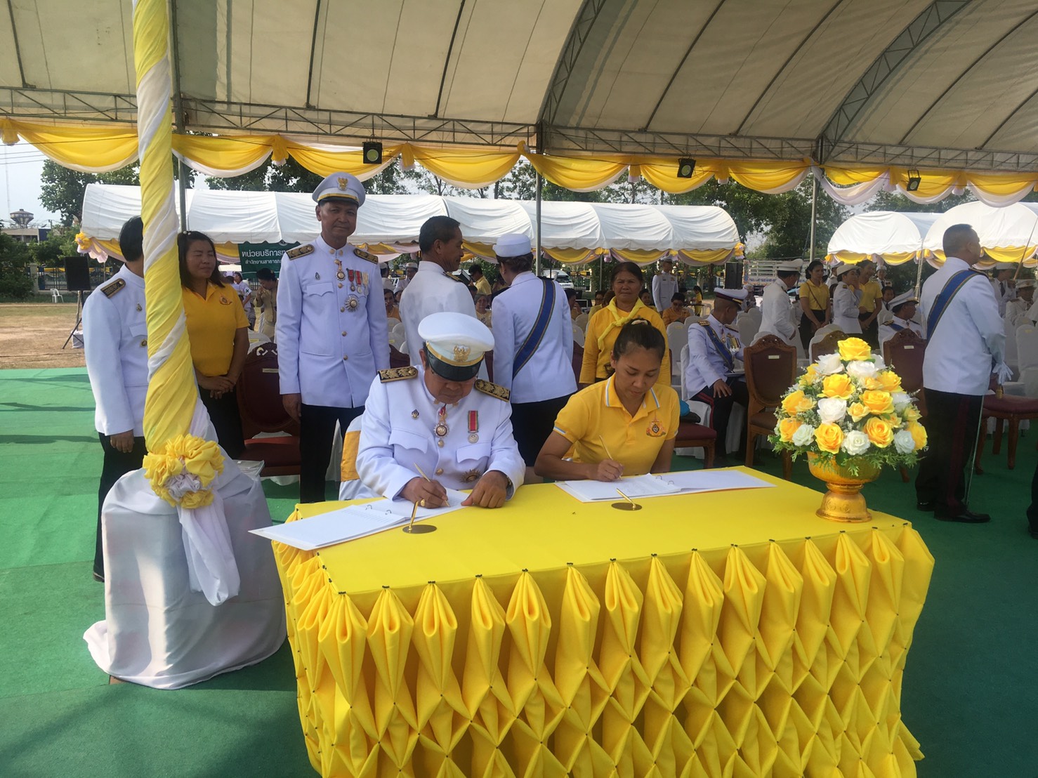 6 พฤษภาคม 2562 สำนักงานพัฒนาชุมชนจังหวัดมหาสารคาม ร่วมพิธีถวายพระพรชัยมงคล เนื่องในการพระราชพิธีบรมราชาภิเษก พุทธศักราช 2562 และรับชมการถ่ายทอดสดทางโทรทัศน์รวมการเฉพาะกิจแห่งประเทศไทย