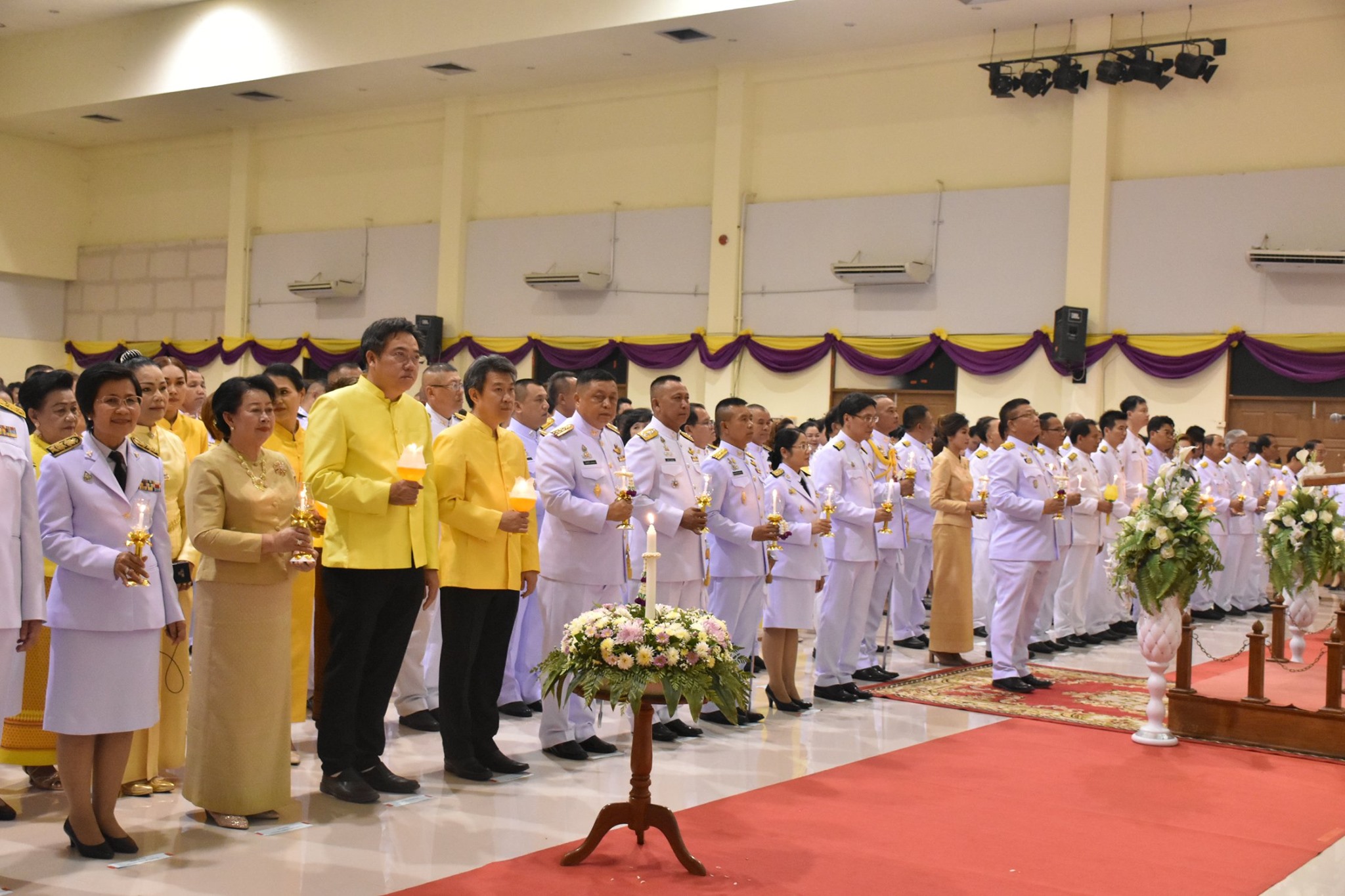 พิธีถวายเครื่องราชสักการะ และพิธีจุดเทียนถวายพระพรชัยมงคล เนื่องในโอกาสวันเฉลิมพระชนมพรรษา สมเด็จพระนางเจ้าฯ พระบรมราชินี
