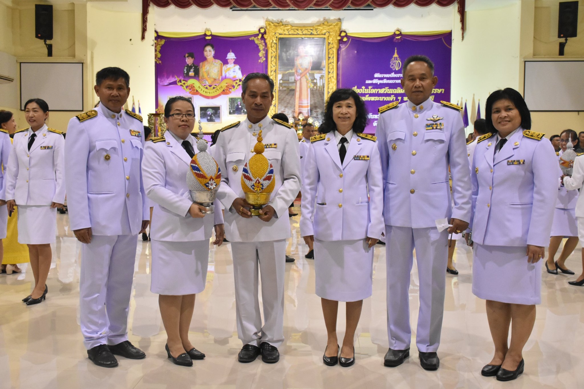 พิธีถวายเครื่องราชสักการะ และพิธีจุดเทียนถวายพระพรชัยมงคล เนื่องในโอกาสวันเฉลิมพระชนมพรรษา สมเด็จพระนางเจ้าฯ พระบรมราชินี