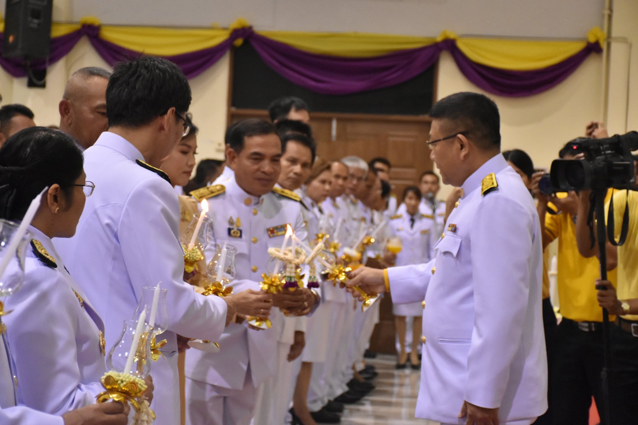 พิธีถวายเครื่องราชสักการะ และพิธีจุดเทียนถวายพระพรชัยมงคล เนื่องในโอกาสวันเฉลิมพระชนมพรรษา สมเด็จพระนางเจ้าฯ พระบรมราชินี