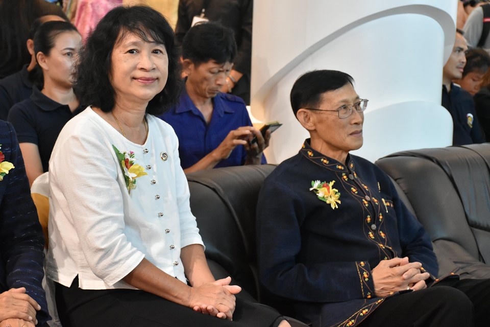 พิธีเปิดงาน “OTOP อำนาจเจริญ มรดกท้องถิ่น กลิ่นอายภูมิปัญญา พัฒนาสู่สากล” ณ ศูนย์การค้าเสริมไทยคอมเพล็กซ์ อำเภอเมืองมหาสารคาม จังหวัดมหาสารคาม