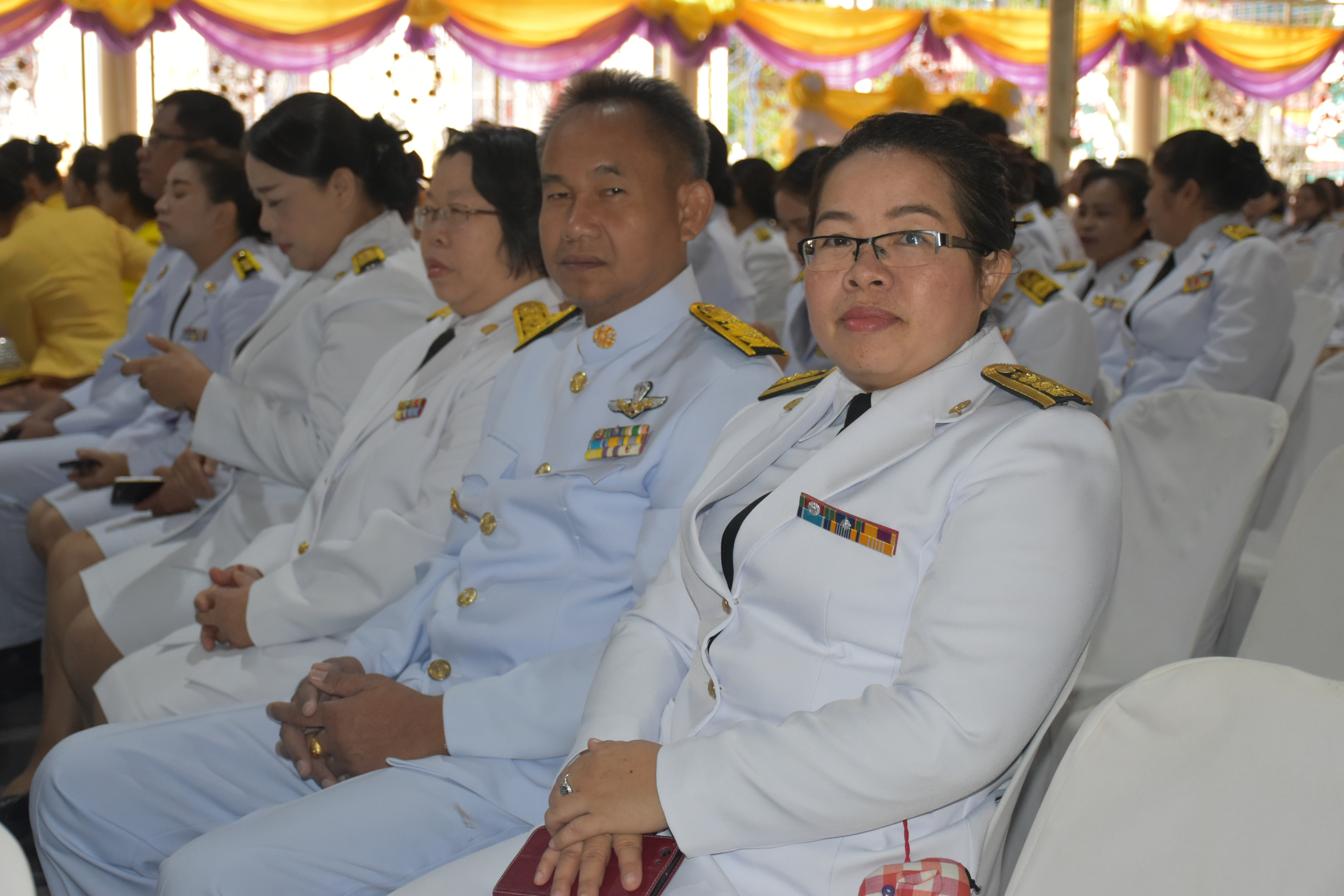 @ มหาสารคาม เมืองตักสิลานคร 3 มิถุนายน 2562 เวลา 07.00 น. พิธีทำบุญตักบาตร และพิธีลงนามถวายพระพรชัยมงคลสมเด็จพระนางเจ้าฯ พระบรมราชินี เนื่องในโอกาสวันเฉลิมพระชนมพรรษาสมเด็จพระนางเจ้าฯ พระบรมราชินี ณ วัดมหาชัย พระอารามหลวง อำเภอเมืองมหาสารคาม จังหวัดมหาสารคาม
