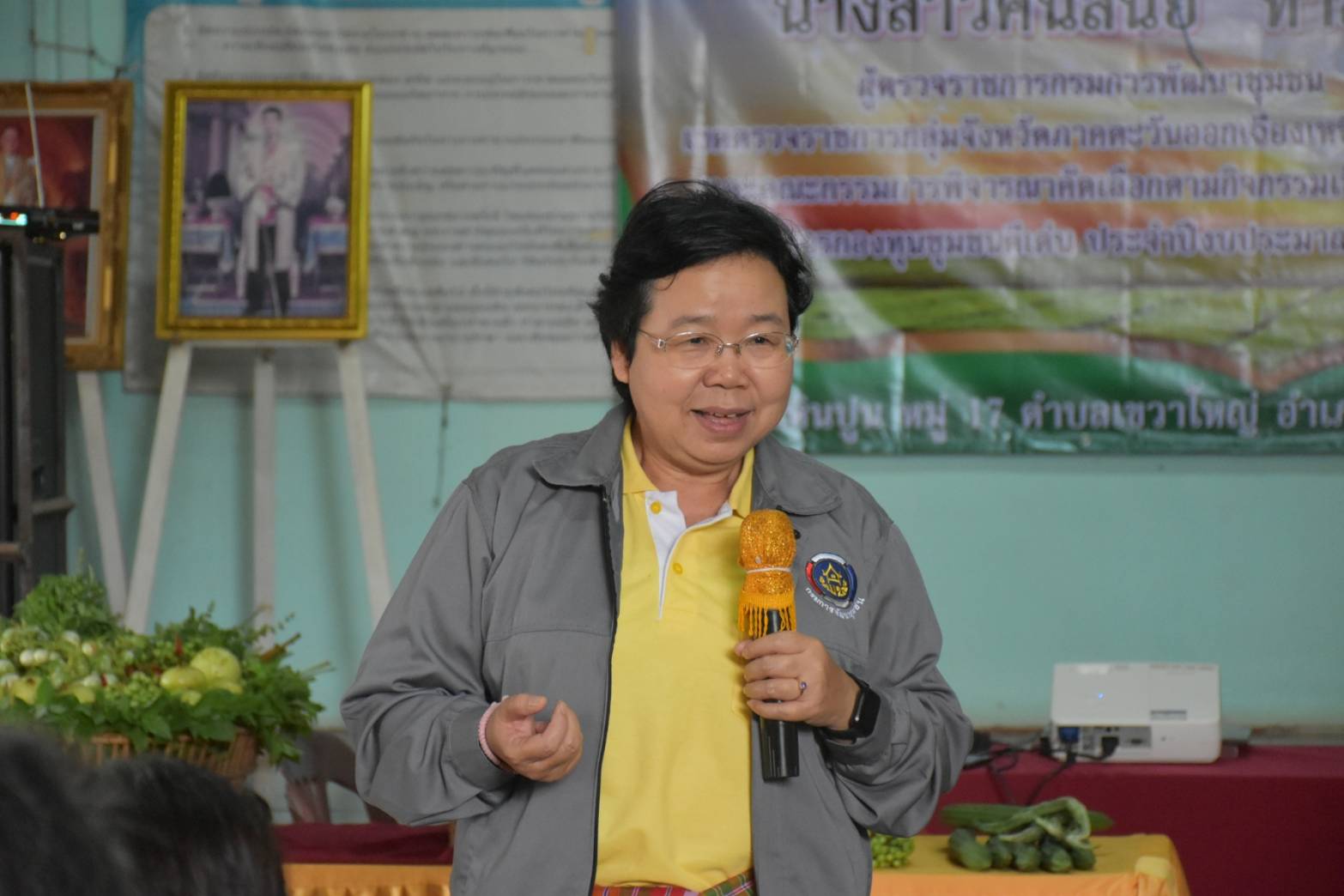 @ มหาสารคาม เมืองตักสิลานคร 3 กรกฎาคม 2562 เวลา 09.00 น.นางสาวศันสนีย์ ทาสม ผู้ตรวจราชการกรมการพัฒนาชุมชนเขตตรวจราชการกลุ่มจังหวัดภาคตะวันออกเฉียงเหนือตอนกลางและคณะกรรมการพิจารณาคัดเลือกกิจกรรม ตามโครงการเชิดชูเกียรติศูนย์จัดการกองทุนชุมชนดีเด่น ลงพื้นที่ประเมินผลเพื่อคัดเลือกศูนย์จัดการกองทุนชุมชนดีเด่น บ้านหินปูน ม.17 ต.เขวาใหญ่ อ.กันทรวิชัย จ.มหาสารคาม