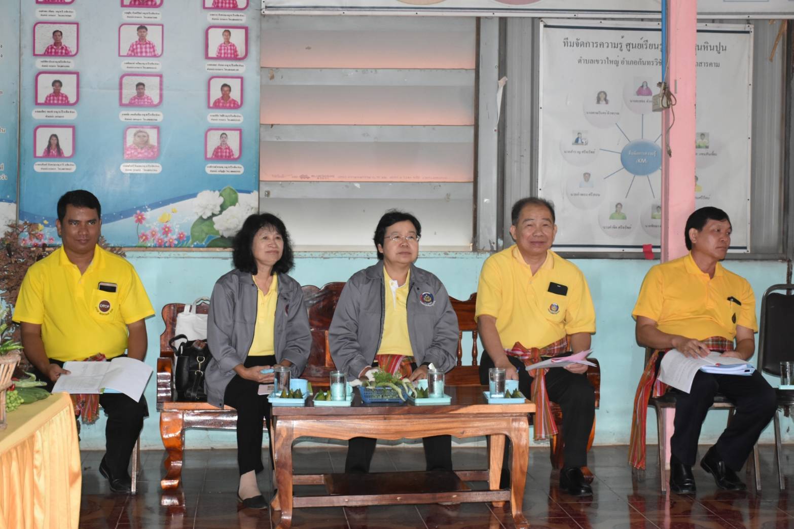 @ มหาสารคาม เมืองตักสิลานคร 3 กรกฎาคม 2562 เวลา 09.00 น.นางสาวศันสนีย์ ทาสม ผู้ตรวจราชการกรมการพัฒนาชุมชนเขตตรวจราชการกลุ่มจังหวัดภาคตะวันออกเฉียงเหนือตอนกลางและคณะกรรมการพิจารณาคัดเลือกกิจกรรม ตามโครงการเชิดชูเกียรติศูนย์จัดการกองทุนชุมชนดีเด่น ลงพื้นที่ประเมินผลเพื่อคัดเลือกศูนย์จัดการกองทุนชุมชนดีเด่น บ้านหินปูน ม.17 ต.เขวาใหญ่ อ.กันทรวิชัย จ.มหาสารคาม