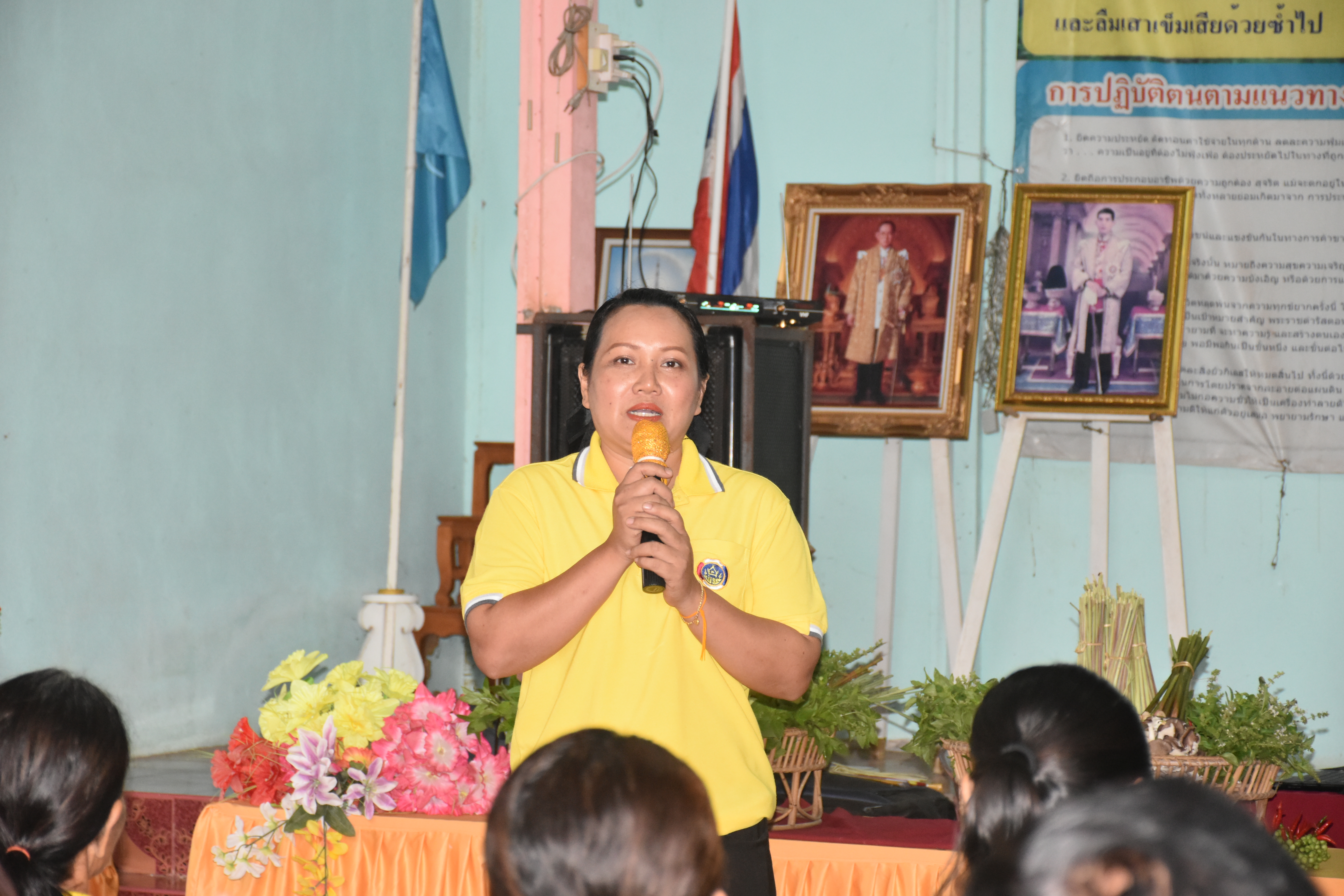 @ มหาสารคาม เมืองตักสิลานคร 3 กรกฎาคม 2562 เวลา 09.00 น.นางสาวศันสนีย์ ทาสม ผู้ตรวจราชการกรมการพัฒนาชุมชนเขตตรวจราชการกลุ่มจังหวัดภาคตะวันออกเฉียงเหนือตอนกลางและคณะกรรมการพิจารณาคัดเลือกกิจกรรม ตามโครงการเชิดชูเกียรติศูนย์จัดการกองทุนชุมชนดีเด่น ลงพื้นที่ประเมินผลเพื่อคัดเลือกศูนย์จัดการกองทุนชุมชนดีเด่น บ้านหินปูน ม.17 ต.เขวาใหญ่ อ.กันทรวิชัย จ.มหาสารคาม
