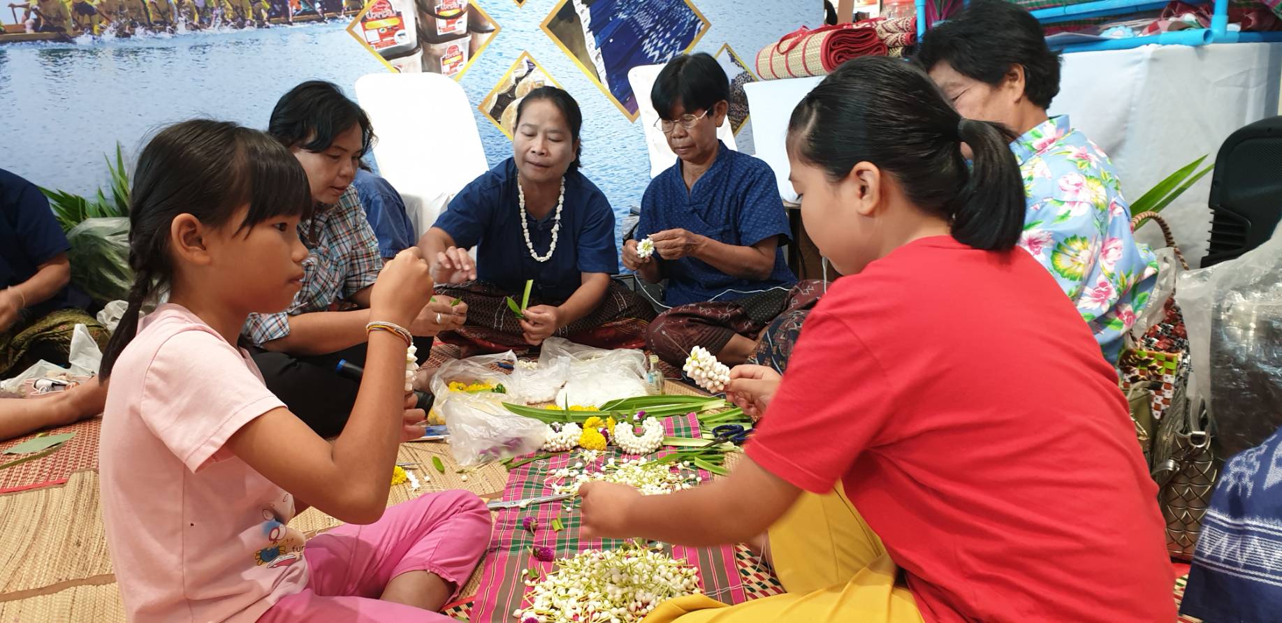 @ มหาสารคาม เมืองตักสิลานคร ห้ามพลาด เชิญ แวะ ชม ชิม ช้อป สัมผัสบรรยากาศงาน“เที่ยวมหาสารคาม ทั้งปีไม่มีเบื่อ”๑๑-๑๕ สิงหาคม ๒๕๖๒ ณ ลานโปรโมชั่น ชั้น ๑ ศูนย์การค้าเสริมไทยคอมเพล็กซ์