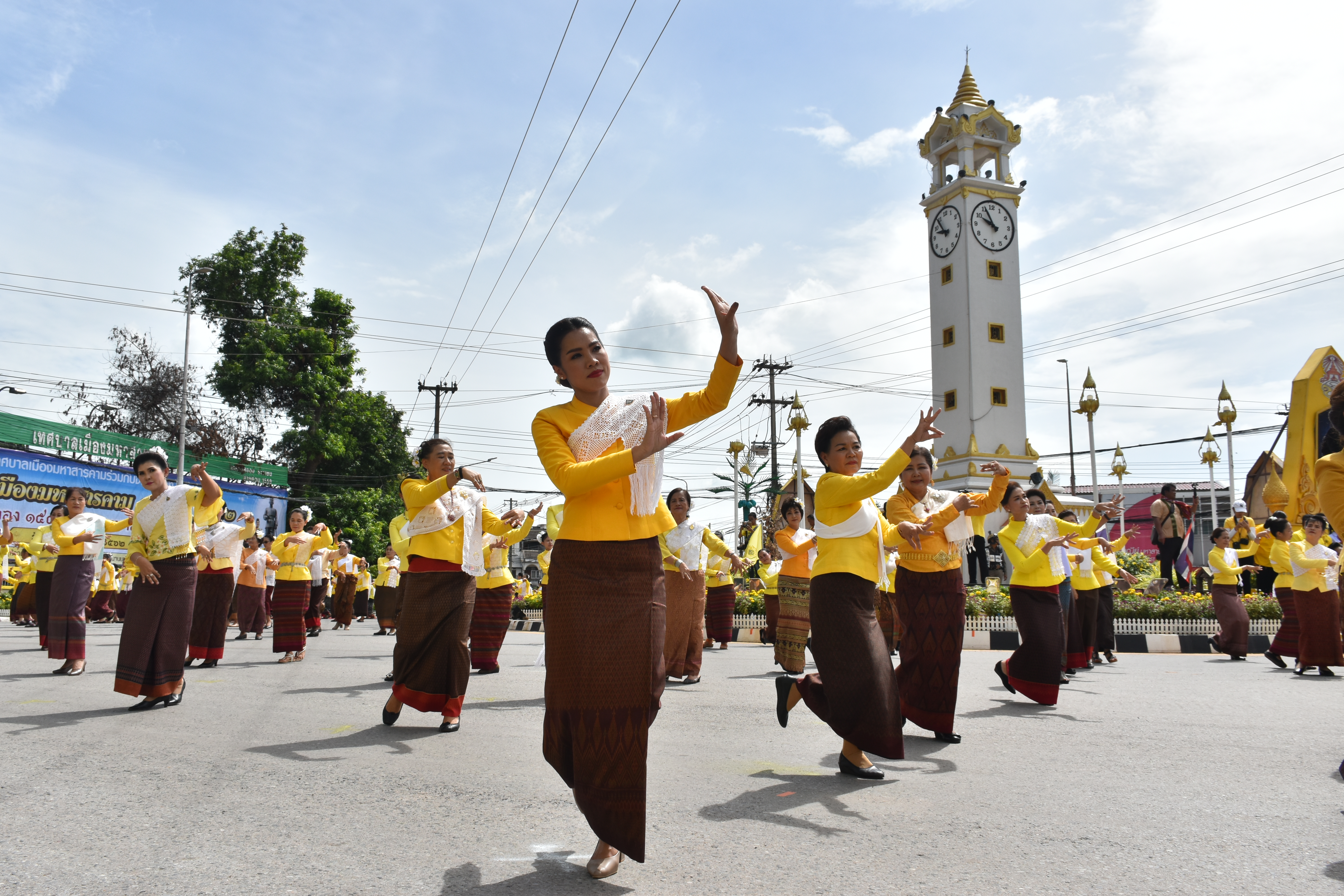 @ มหาสารคาม เมืองตักสิลานคร 22 สิงหาคม 2562 อลังการ รวมพลังสามัคคีเฉลิมฉลอง 154 ปี มหาสารคาม