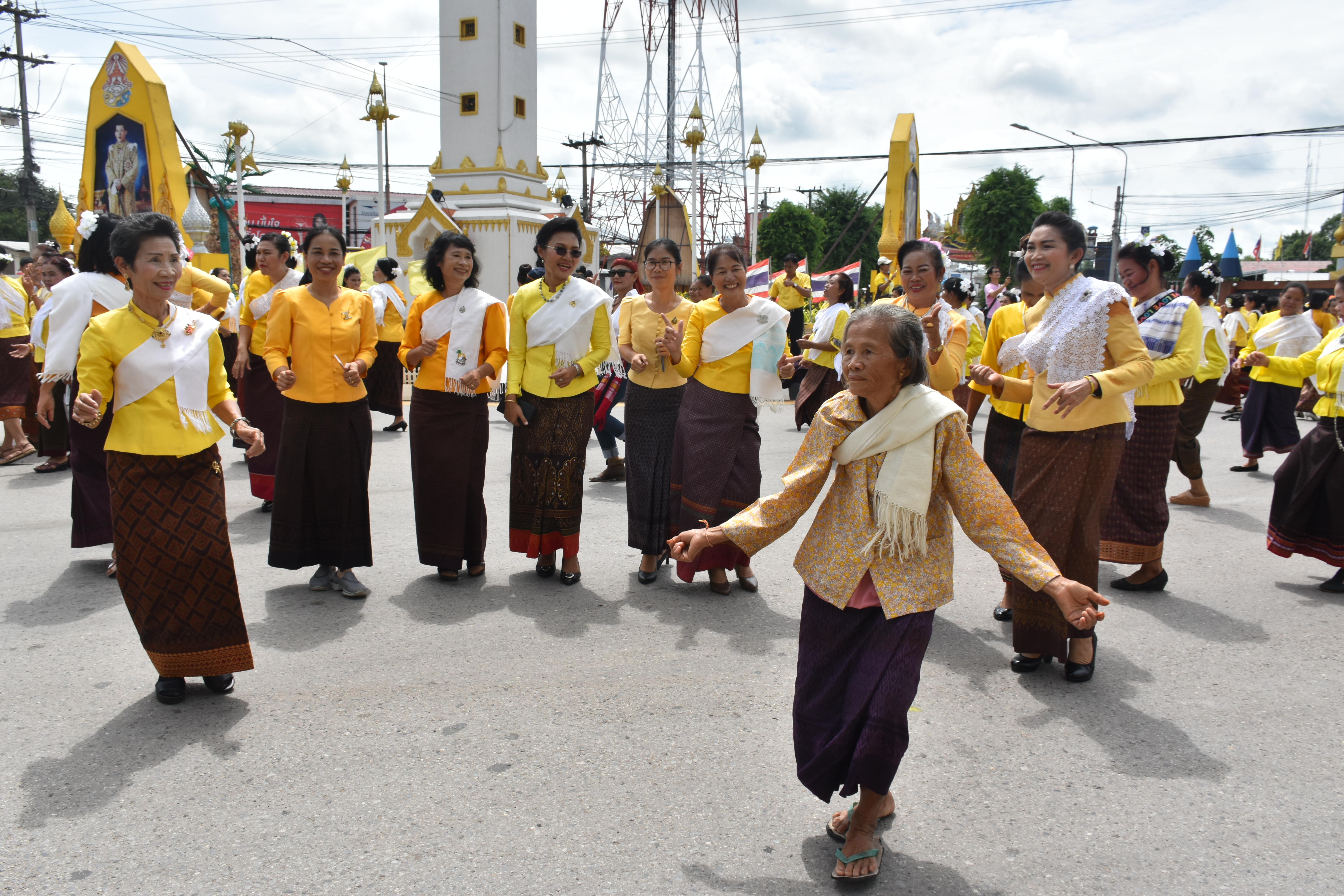 @ มหาสารคาม เมืองตักสิลานคร 22 สิงหาคม 2562 อลังการ รวมพลังสามัคคีเฉลิมฉลอง 154 ปี มหาสารคาม