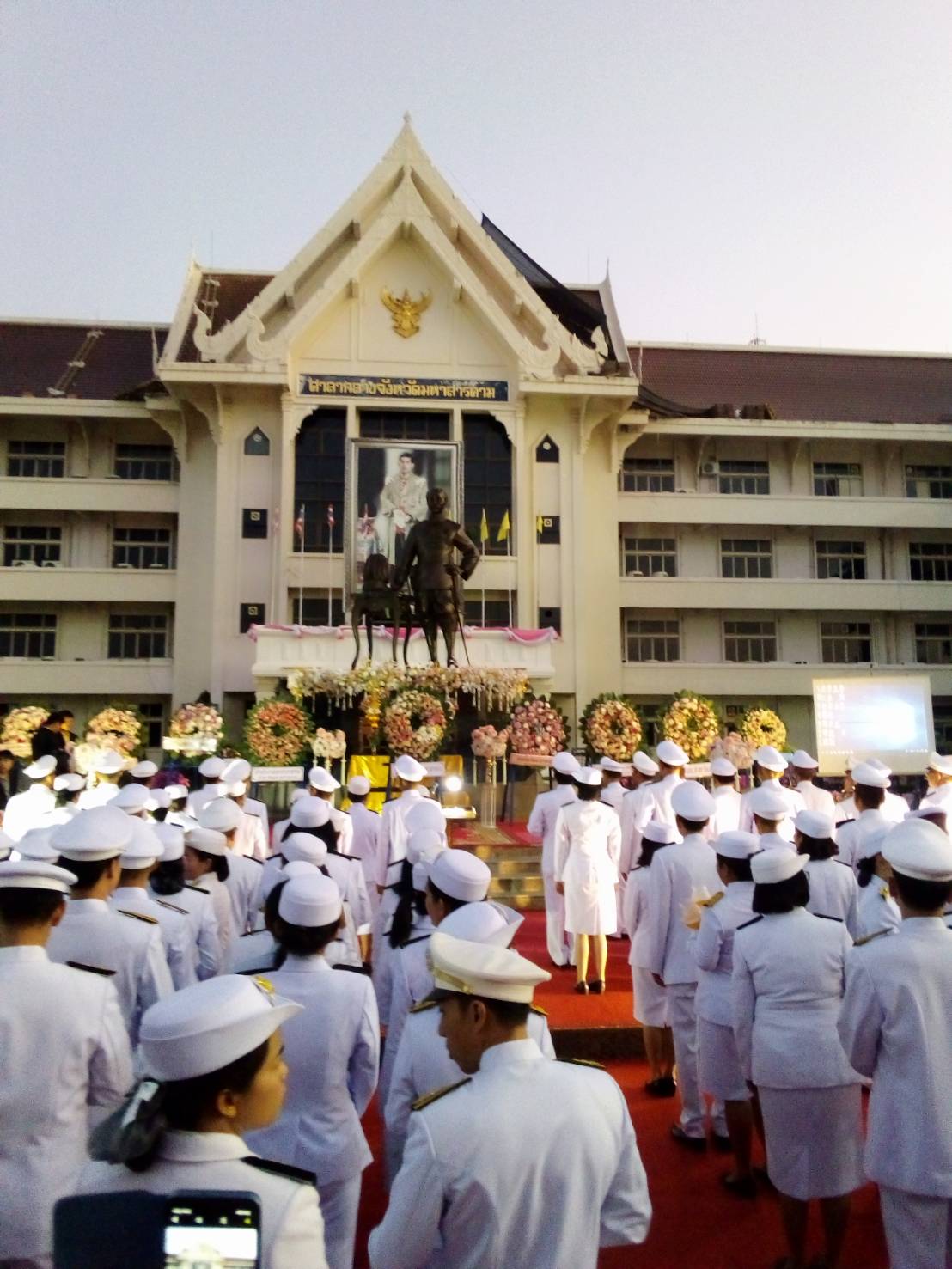 23 ตุลาคม 2562 พิธีบำเพ็ญกุศลและพิธีน้อมรำลึกเนื่องในวันคล้ายวันสวรรคตพระบาทสมเด็จพระจุลจอมเกล้าเจ้าอยู่หัว