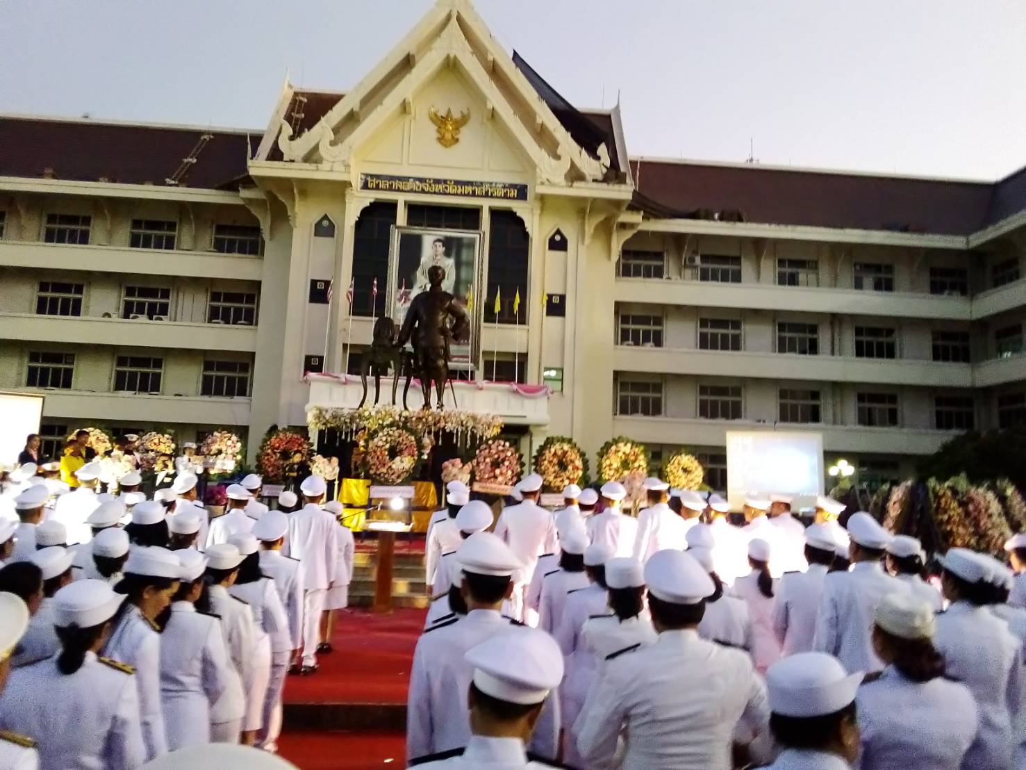 23 ตุลาคม 2562 พิธีบำเพ็ญกุศลและพิธีน้อมรำลึกเนื่องในวันคล้ายวันสวรรคตพระบาทสมเด็จพระจุลจอมเกล้าเจ้าอยู่หัว
