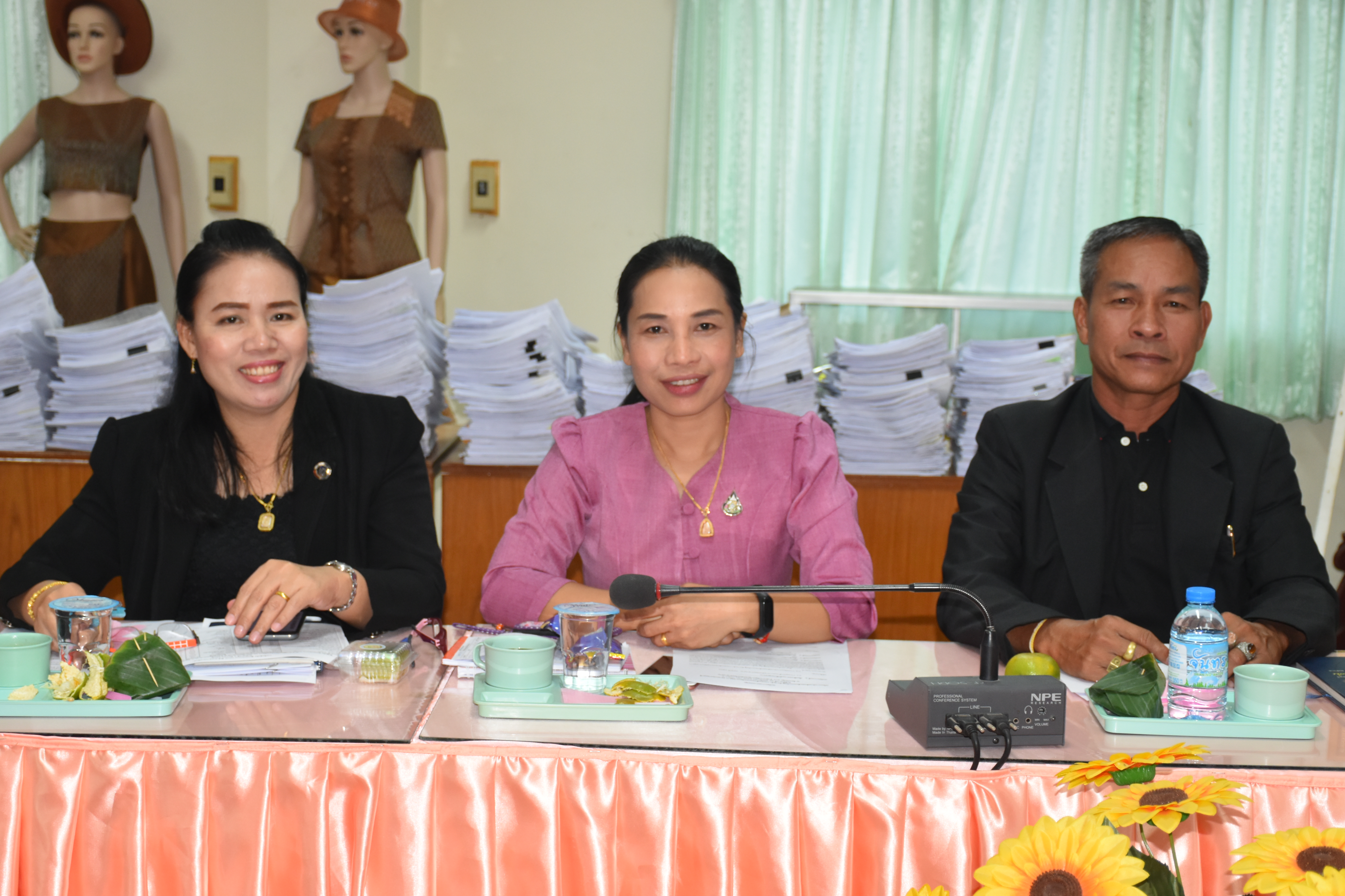 26 พฤศจิกายน 2562 เวลา09.30 น. ณ ห้องประชุม 106/1 สำนักงานพัฒนาชุมชนจังหวัดมหาสารคามประชุมเตรียมความพร้อมเตรียมการรับเสด็จสมเด็จพระกนิษฐาธิราชเจ้า กรมสมเด็จพระเทพรัตนราชสุดาฯ สยามบรมราชกุมารี