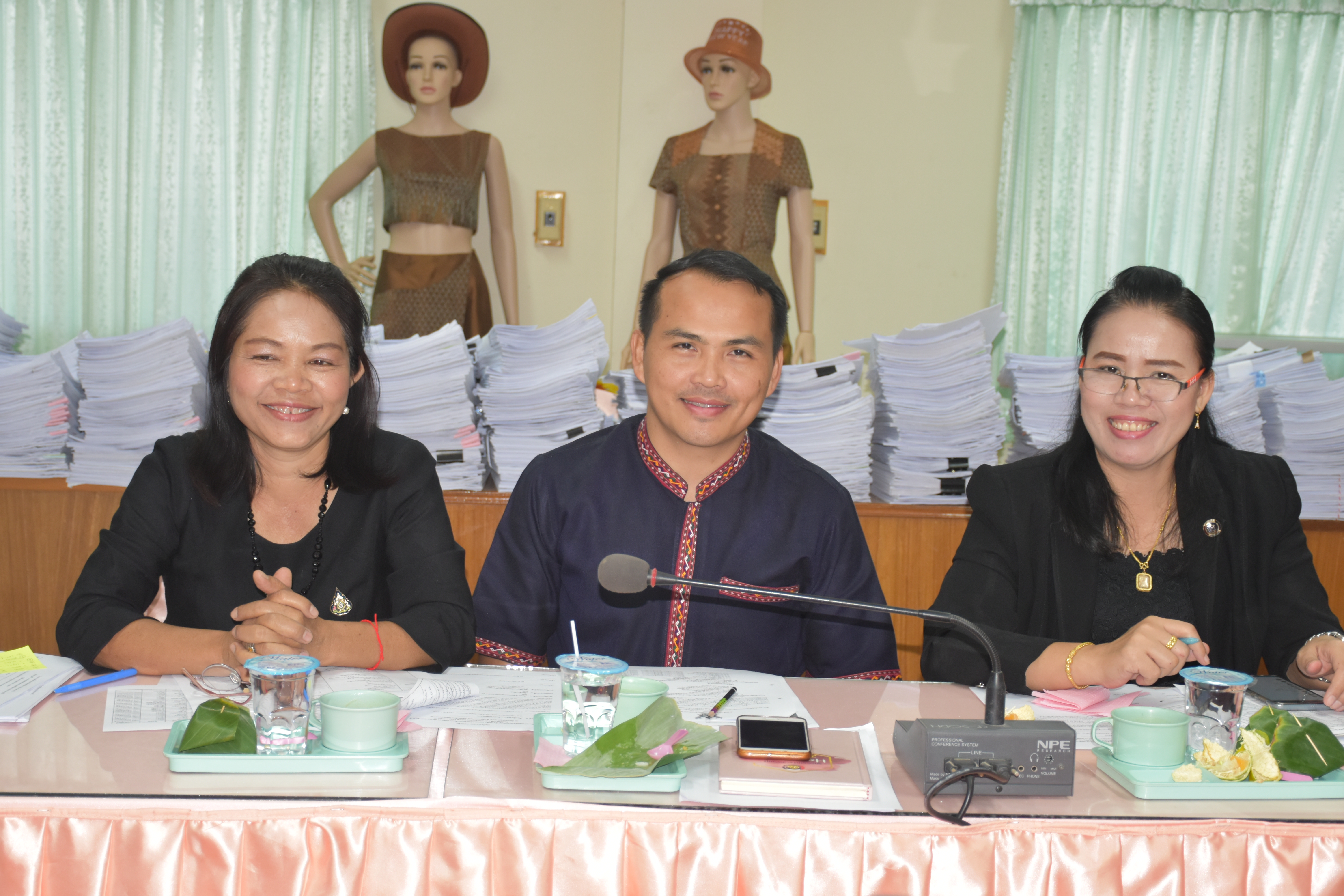 26 พฤศจิกายน 2562 เวลา09.30 น. ณ ห้องประชุม 106/1 สำนักงานพัฒนาชุมชนจังหวัดมหาสารคามประชุมเตรียมความพร้อมเตรียมการรับเสด็จสมเด็จพระกนิษฐาธิราชเจ้า กรมสมเด็จพระเทพรัตนราชสุดาฯ สยามบรมราชกุมารี