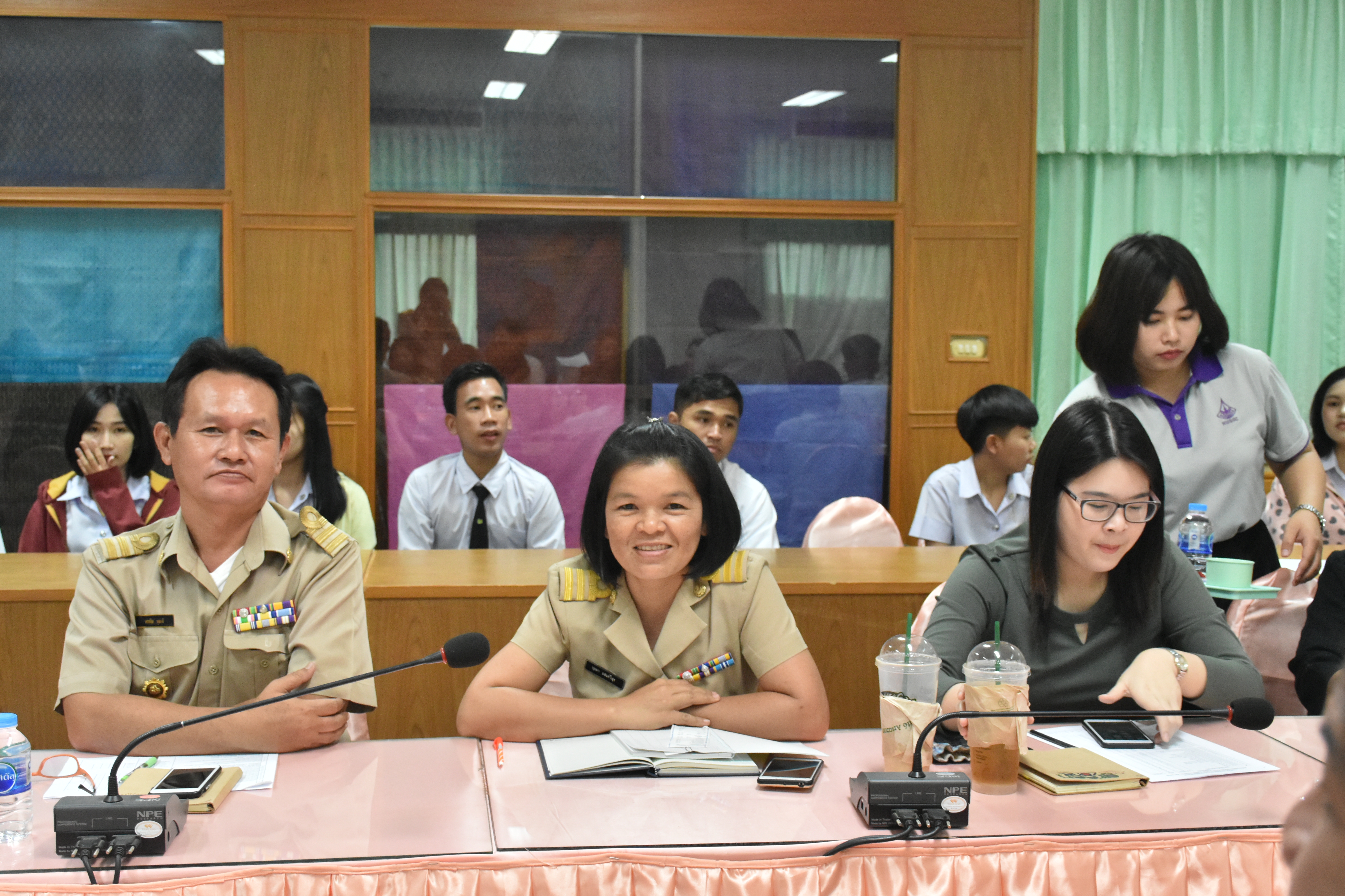 4 พฤศจิกายน 2562 เวลา 13.30 น. ประชุมสำนักงานพัฒนาชุมชนจังหวัดมหาสารคาม
