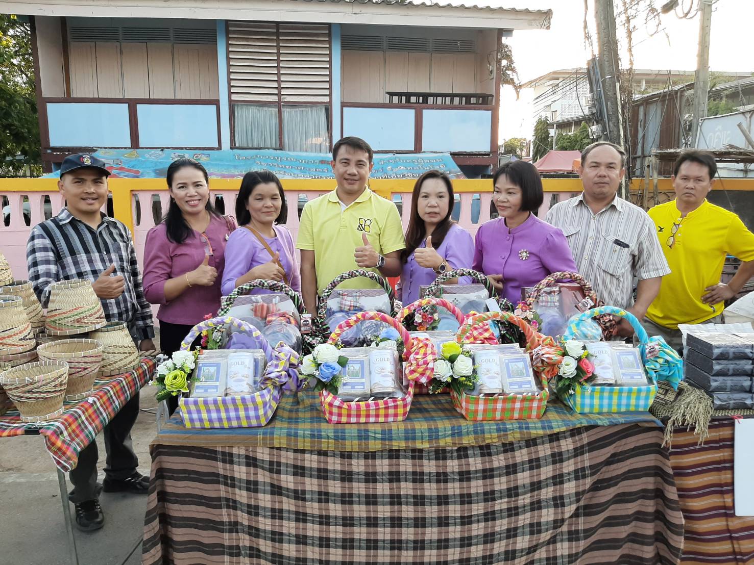 ?@ มหาสารคาม เมืองตักสิลานคร 22 ธันวาคม 2562 เวลา 17.30 น. จังหวัดมหาสารคาม เปิดกิจกรรม “เดิน ชิม กิน เที่ยว ถนนคนเดินไนท์ บาซาร์”